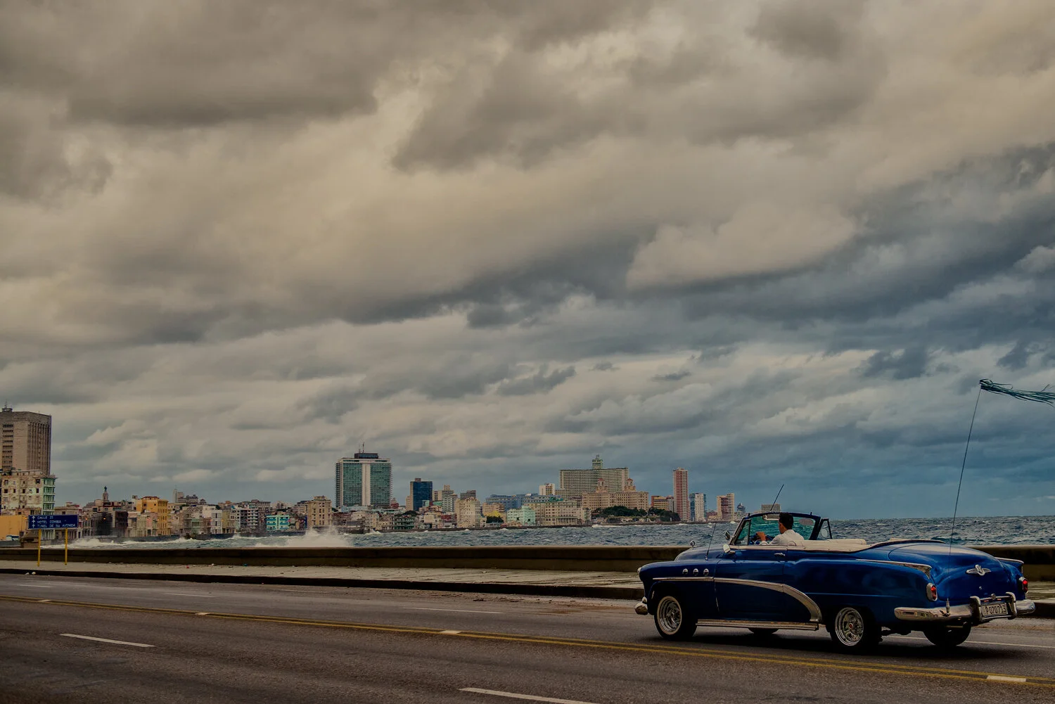 Cuba_dec_2018_convertible.jpg