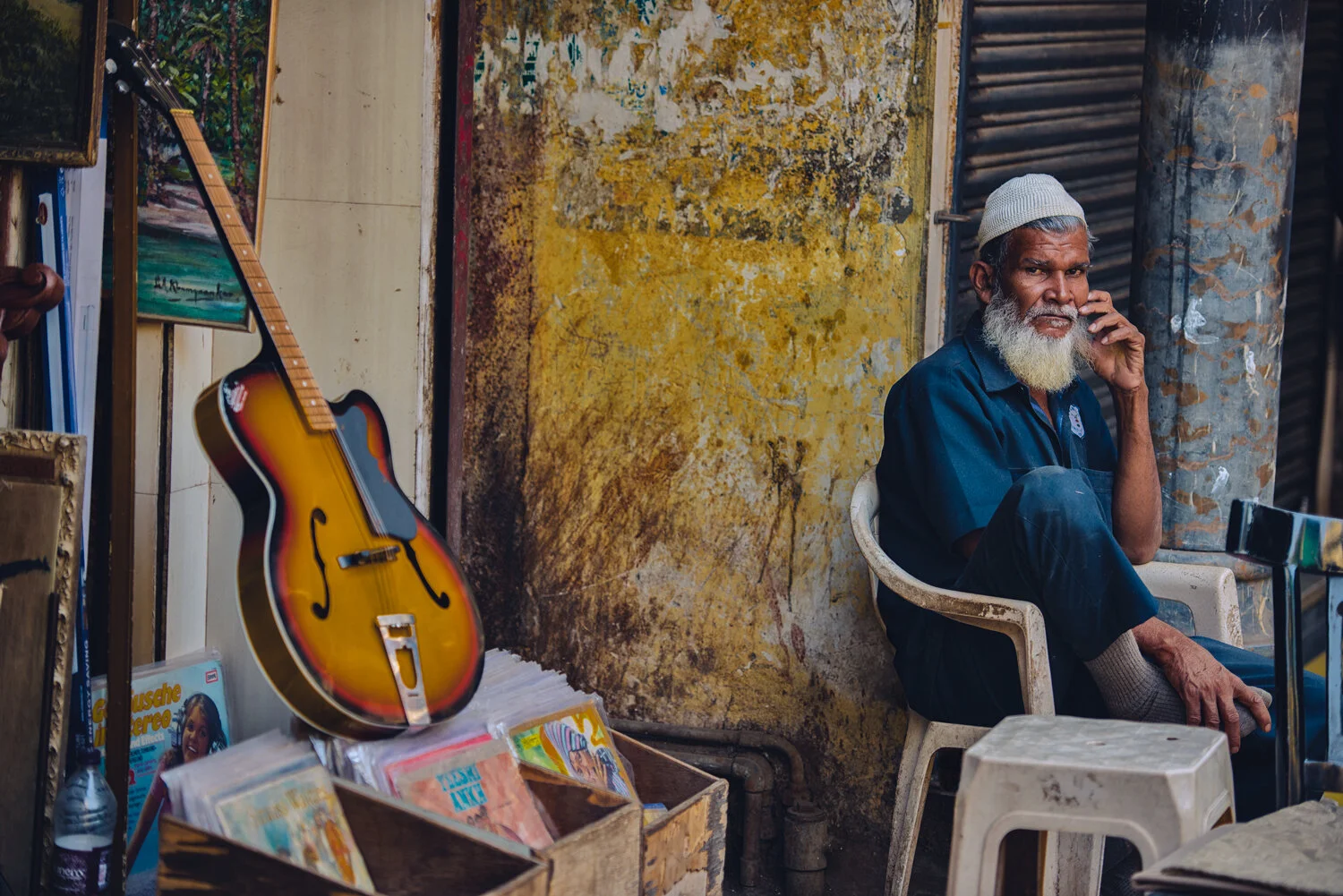 INDIAN-GUITAR.jpg
