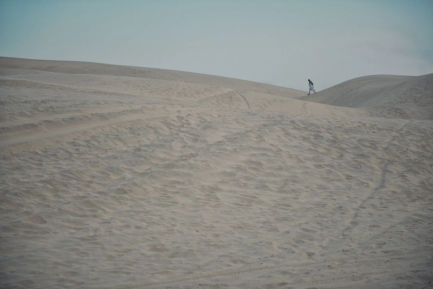 WIDE-DESERT-1-MAN.jpg