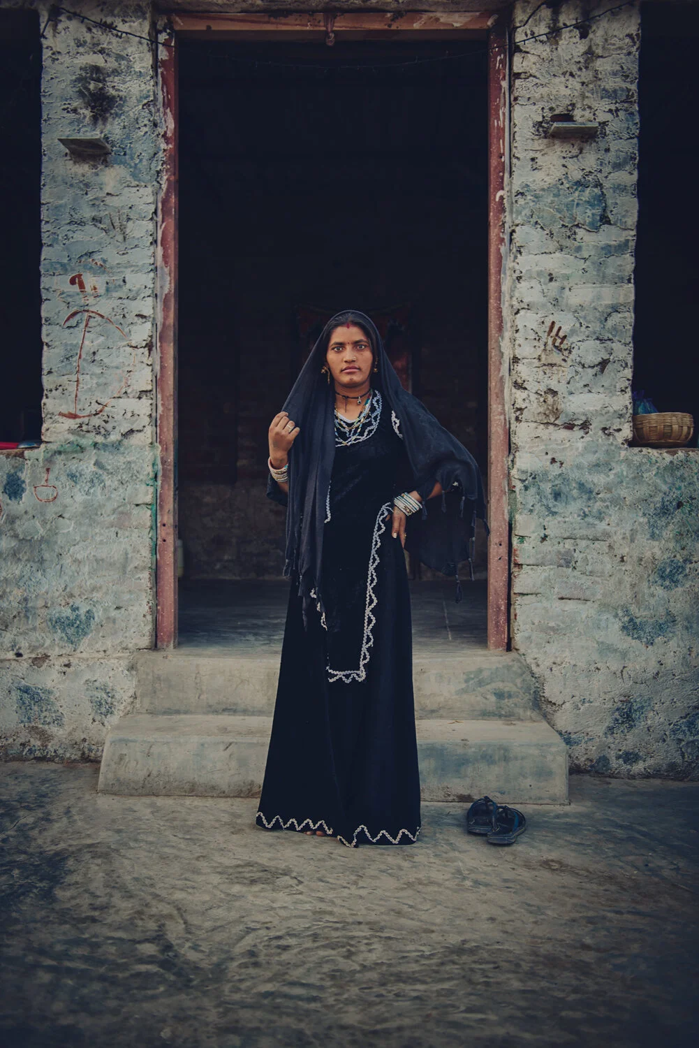 WOMAN-IN-BLACK-SARI.jpg