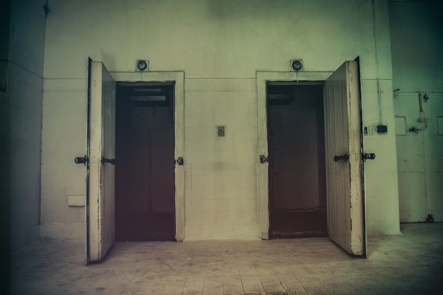 2-DOORS.jpg