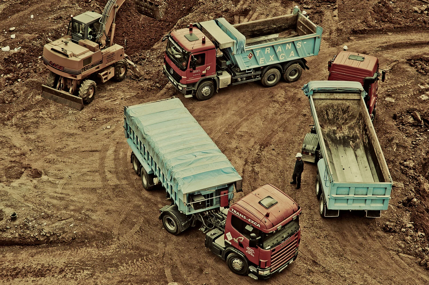 TRUCKS.SPAIN7.jpg