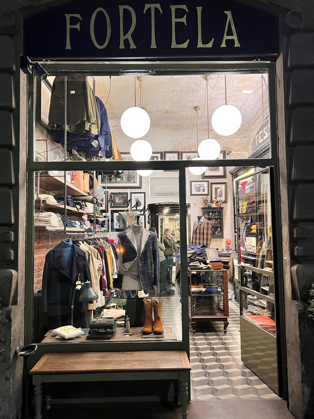 Fedezze fel a milánói Fortelát: Prémium férfi ruházat