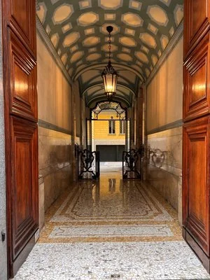 The Essence of Milanese Architecture: Street Scenes and Urban Details