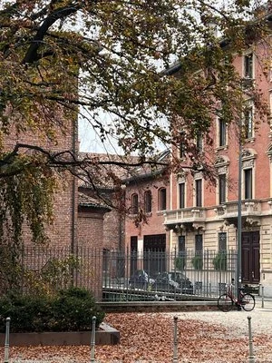Charming Streets of Milan: Everyday Urban Architecture in the City Center