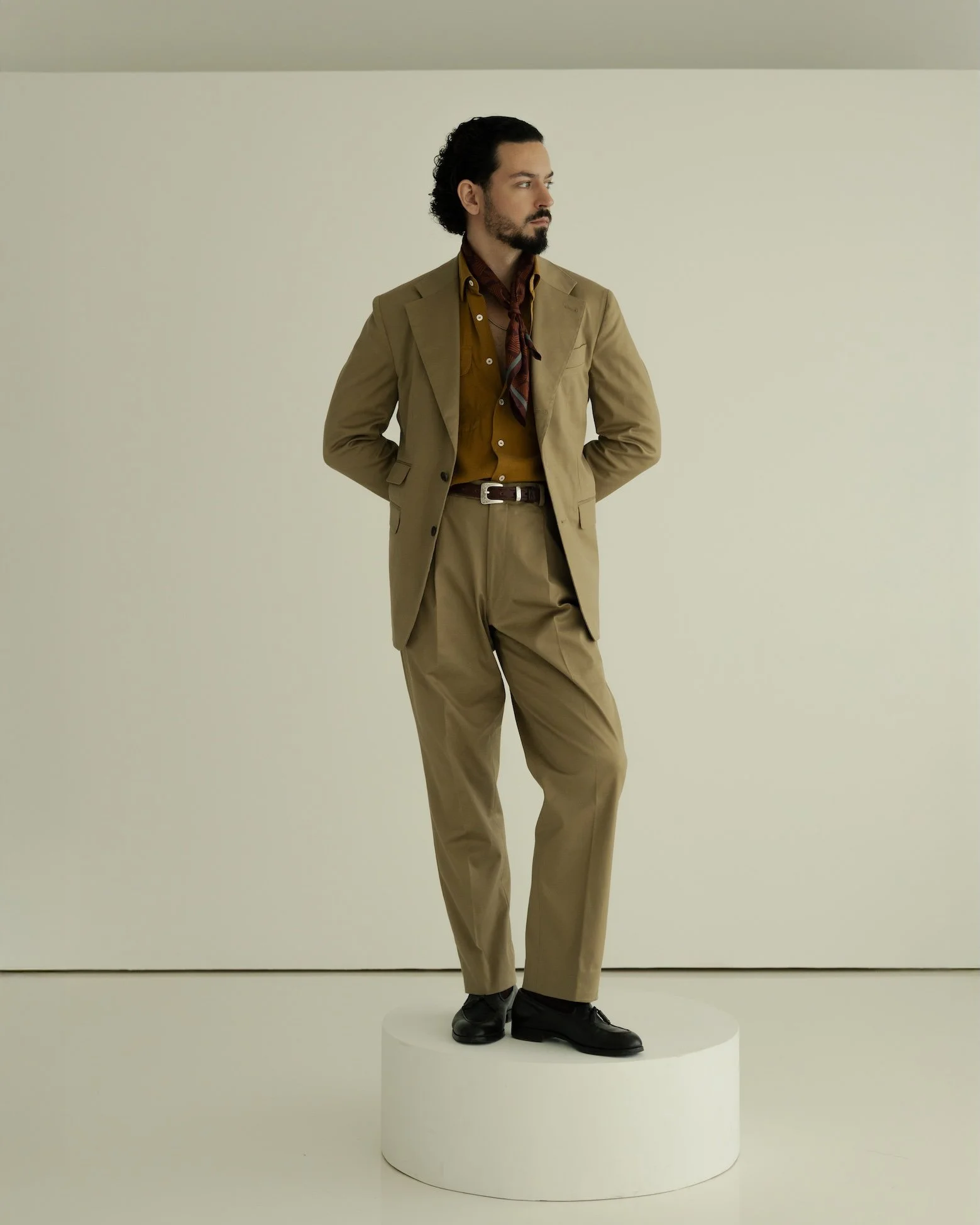 wardrobe-edit1.jpg