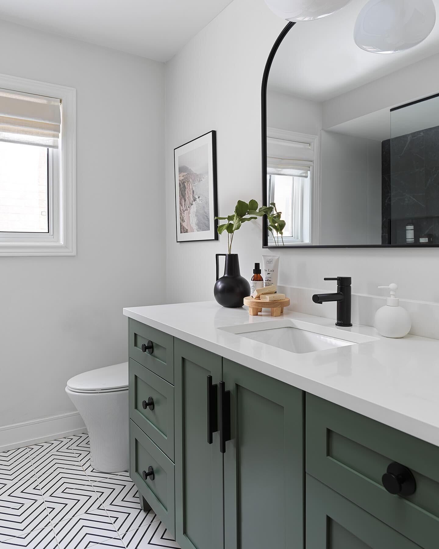 Loving this green vanity 🤍🤍 
We pulled out a tub and put in a wow shower too. Take a peek 👀 

📸 @arnalphotography 

#bathroomremodel #bathroom #vanity #design #hireadesigner #loveyourspace