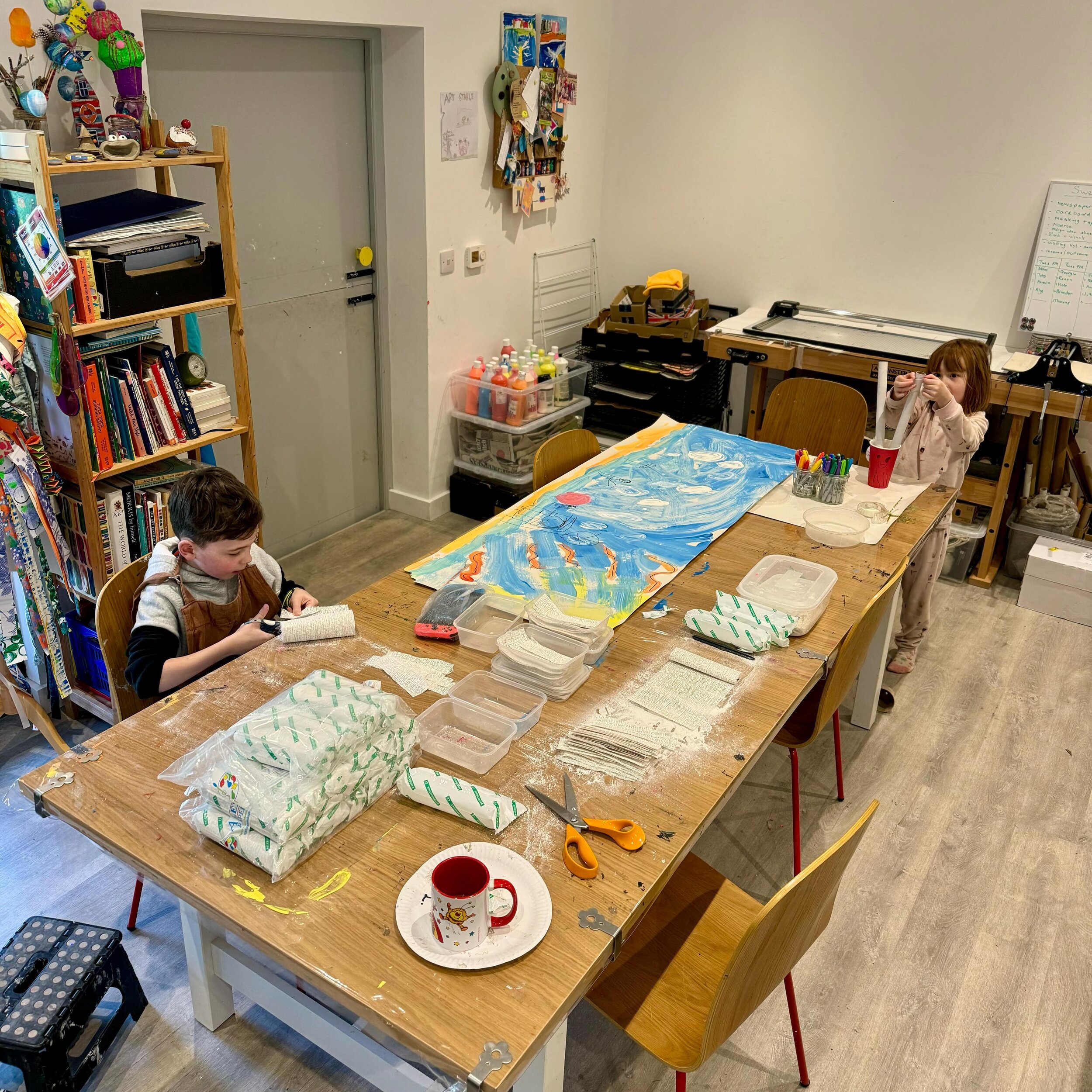 We&rsquo;re getting ready for tomorrow! 🥳
.
.
.
.
.
#artclass #newterm #childrensart #cheshirelife #cheshirewest #homeeducationuk