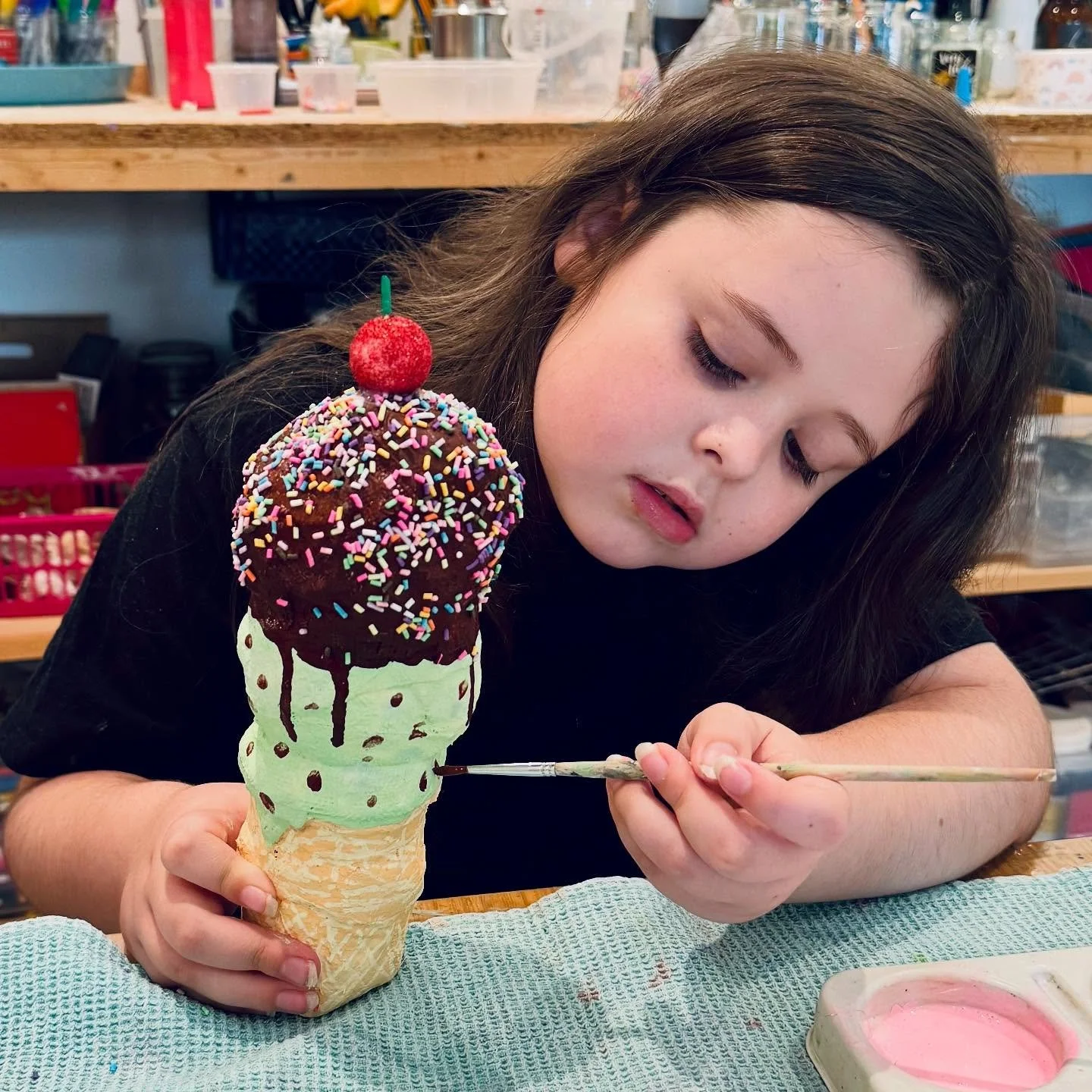 ππ¦
This week, we’ve been decorating our ice cream sculptures from last week, and they look absolutely delicious!
We began by recapping our artist inspiration, and the students decided whether they wanted to create realistic ice cream sculpt