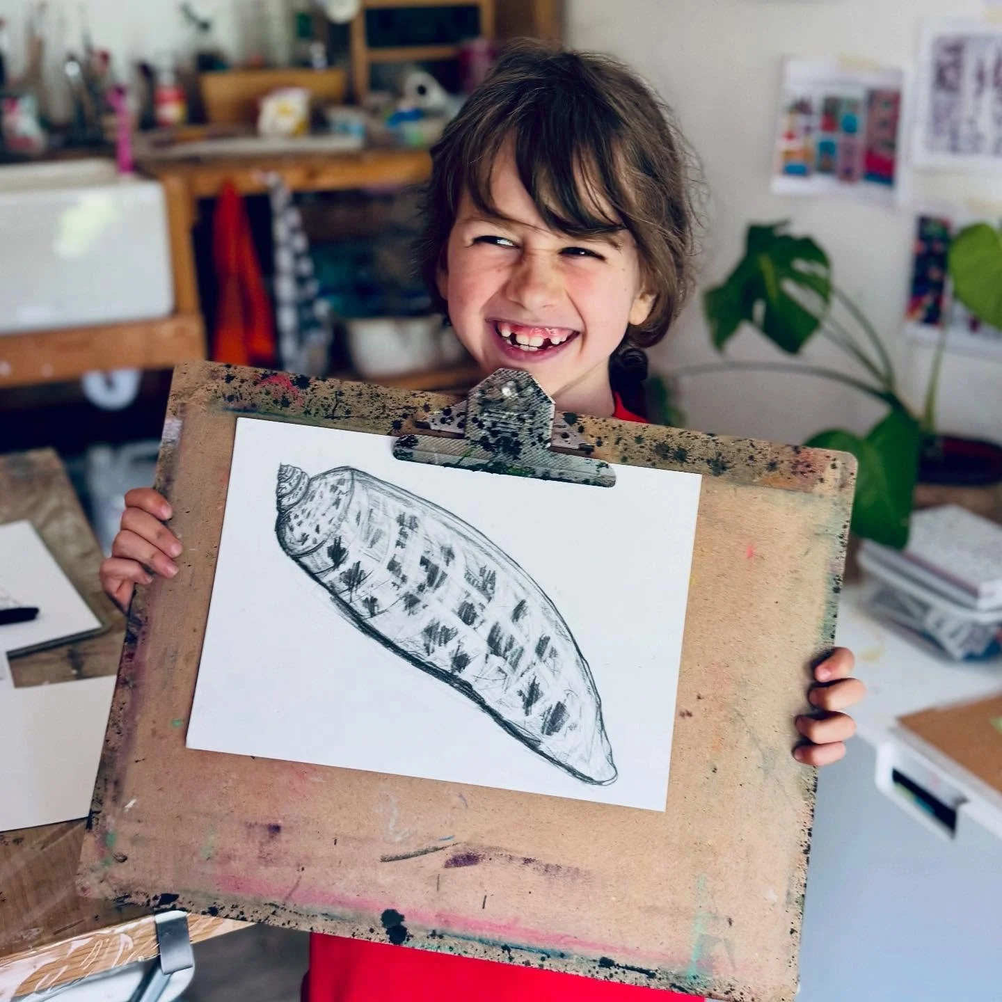 Exploring tone and mark-making with sketching pencils π
Our young artists have enjoyed observational drawing this week… their outcomes are excellent!! Very well done ππΌ Xx
.
.
.
.
.
#observationaldrawing #sketching #pencilart #tone #markma