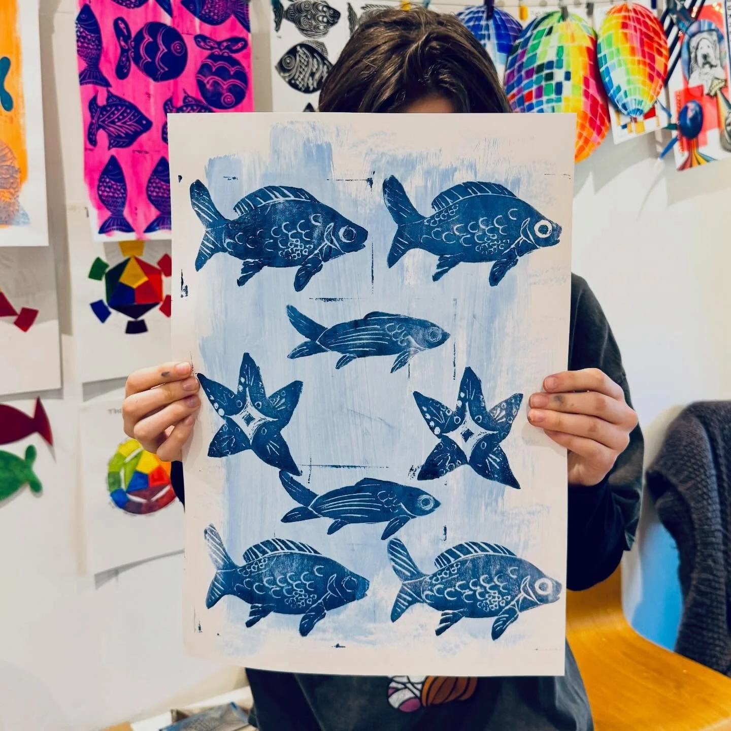 🐠🐡🐟🐠🐡

This week, students have explored contrasting colours through the medium of print. And the outcomes are gorgeous! 😍
.
.
.
.
.
#colour #print #artclass