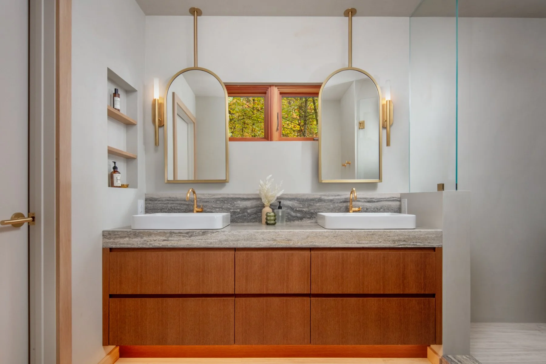 Low Resolution-8265.JPG