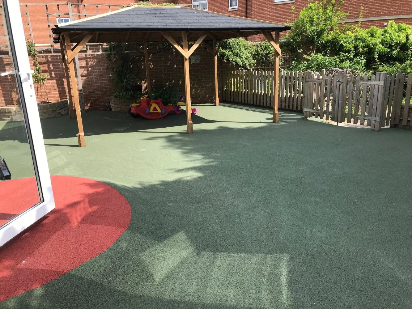 nursery rubber floor.JPG