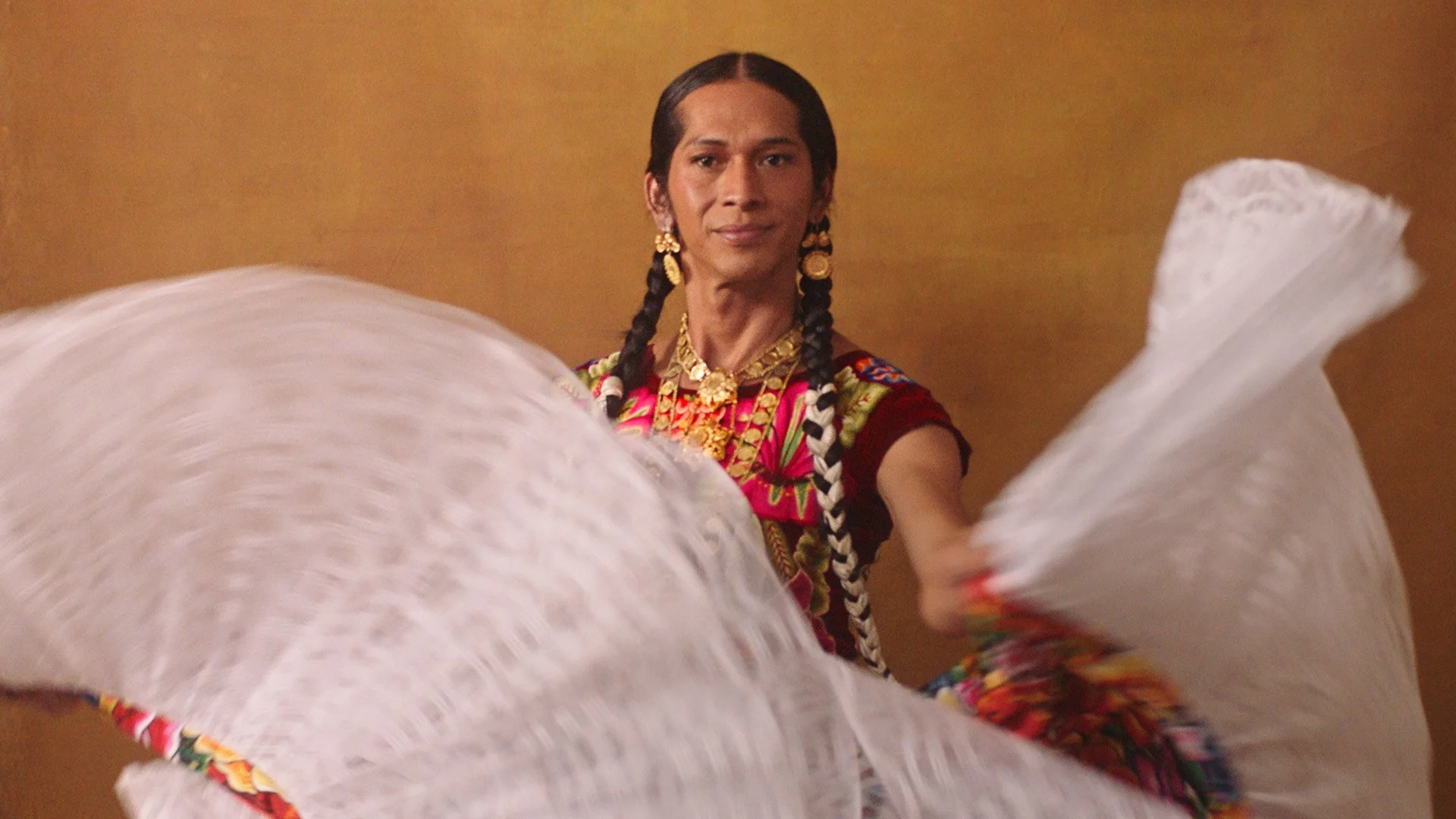 Pantene_Pride_Muxes_Frame_005_v1.jpg