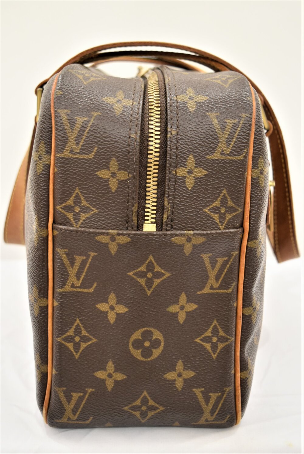 Louis Vuitton Monogram Canvas Cite GM QJB0L68703000