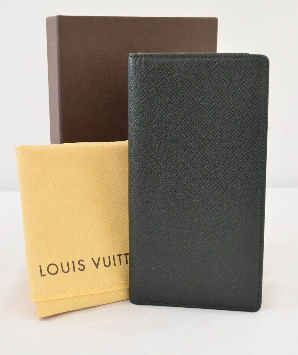 $600 Mens Louis Vuitton Brown Taiga Leather Long Continental Wallet -  Lust4Labels