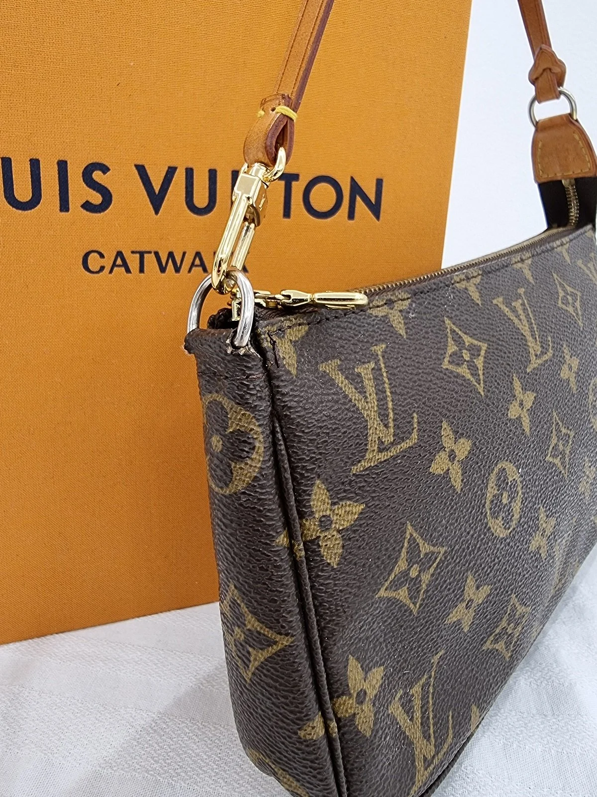 Louis Vuitton Monogram Canvas Pochette Accessoires