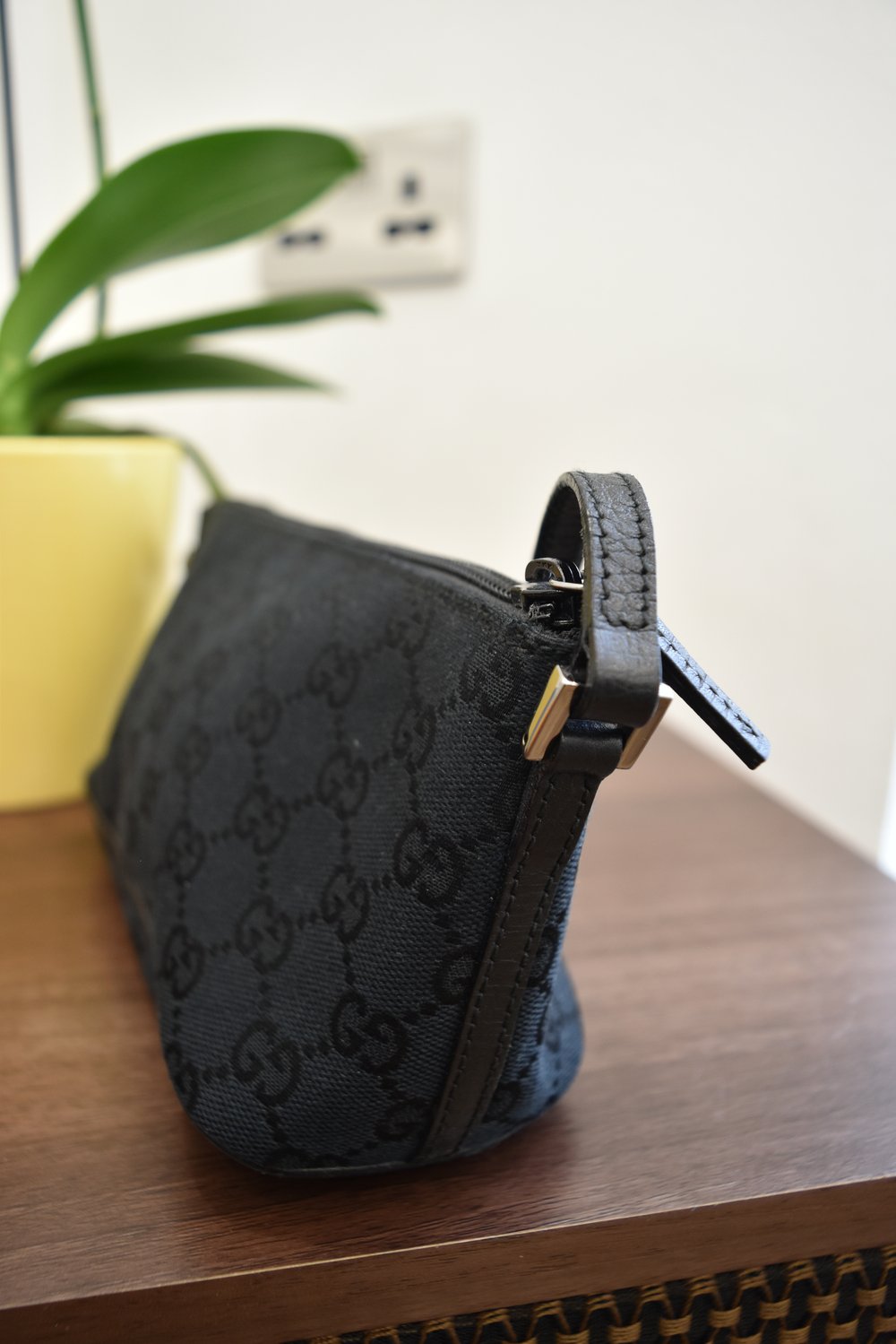 Vintage Gucci Boat Pochette Bag Small Leather Trim Purse Handbag