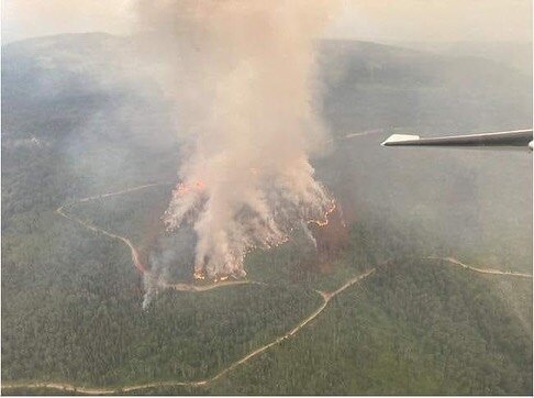 POWER&rsquo;S CREEK FIRE RESPONSE UPDATE: A skimmer group is working to keep the fire behaviour low as crews and equipment work to put in control lines. Crews are working to tighten containment lines as well as apply water in areas where it is safe t