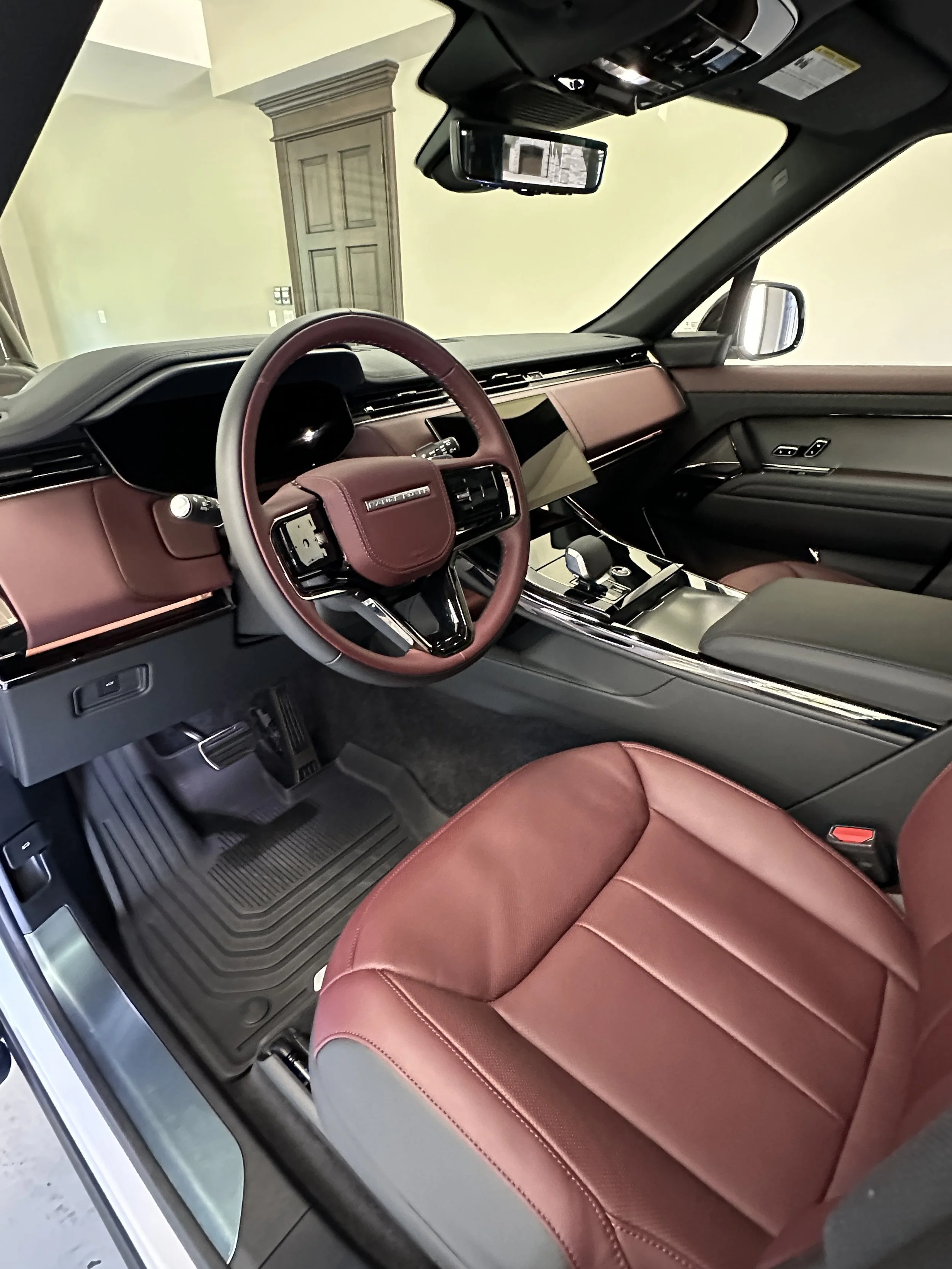 Range Rover Interior.JPG