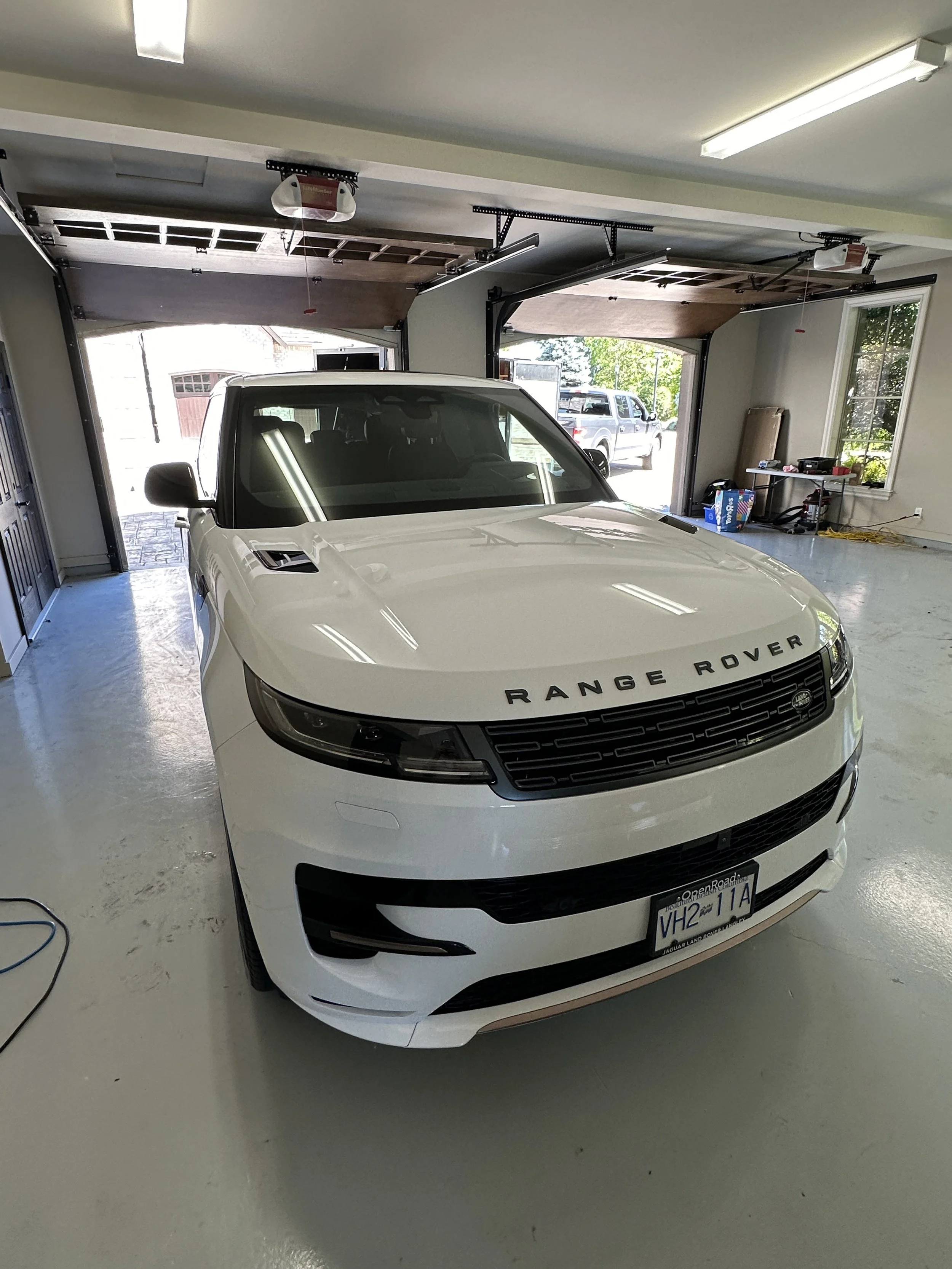 Range Rover Exterior.JPG