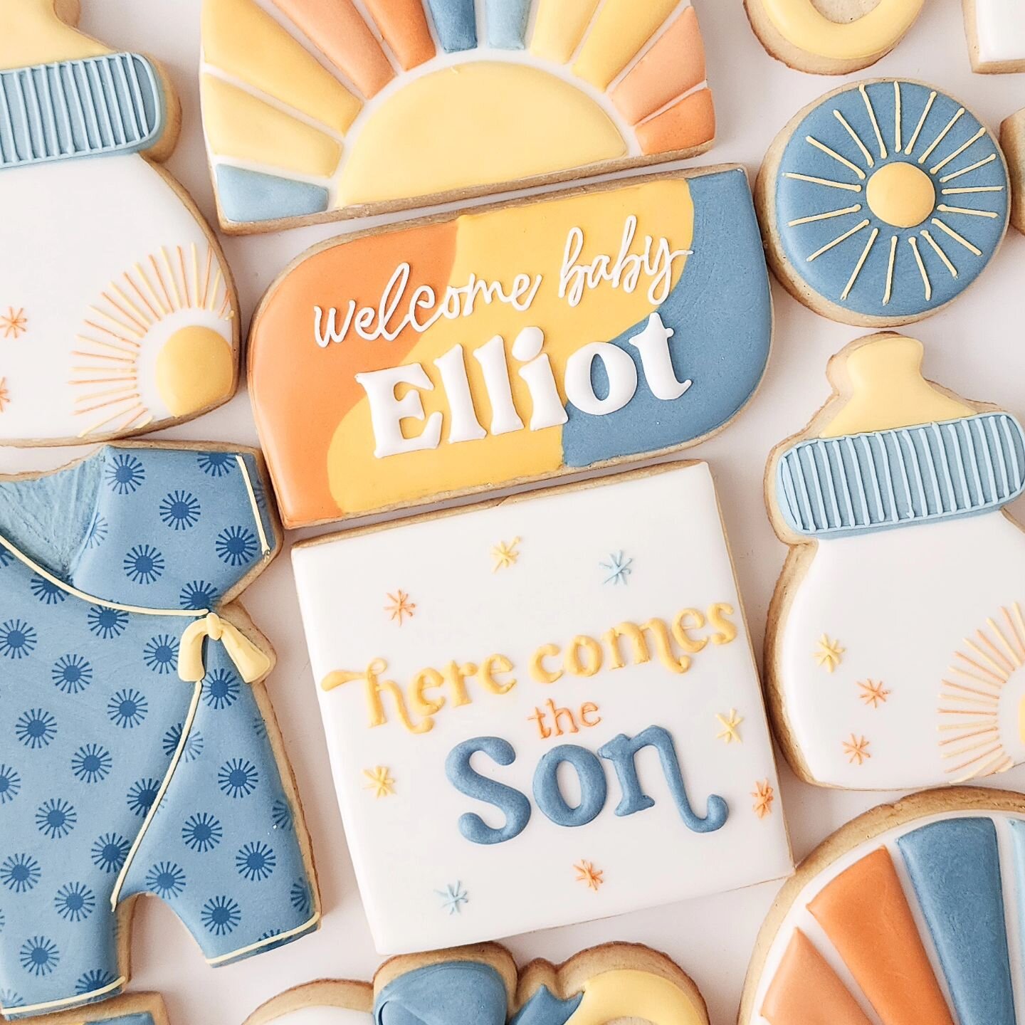 Happy Sunday! ☀️ The sun is shining on this beautiful day in Connecticut! And it feels like the perfect day to share these gorgeous baby shower cookies with you all. 🧡 To the family, thank you for letting me add a little bit of sweetness to your cel