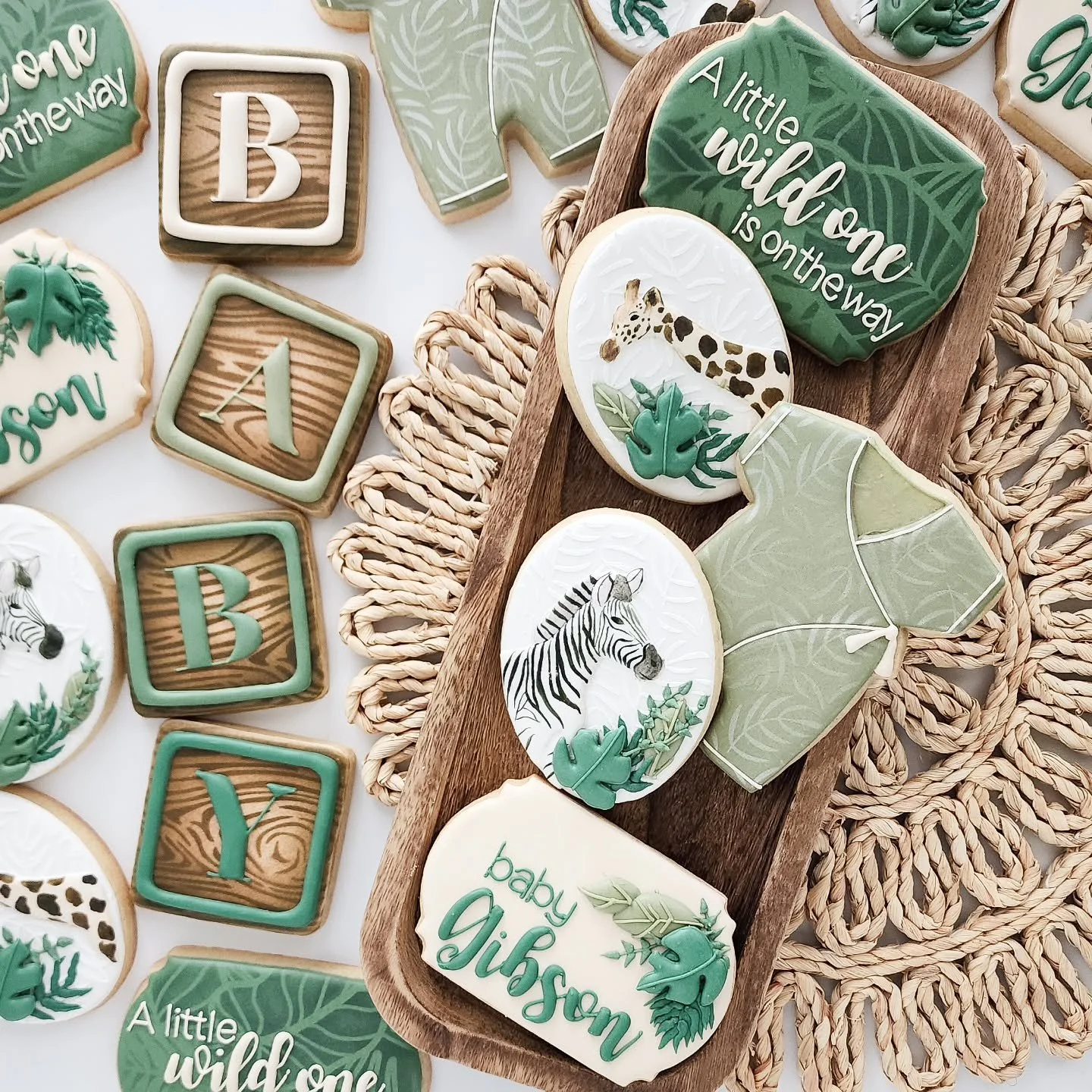 Baby showers will always have a special place in my heart! 💚✨️🌿
#babyshower #grotonct #madeinct #mysticct #costalconnecticut #stoningtonct #customcookies