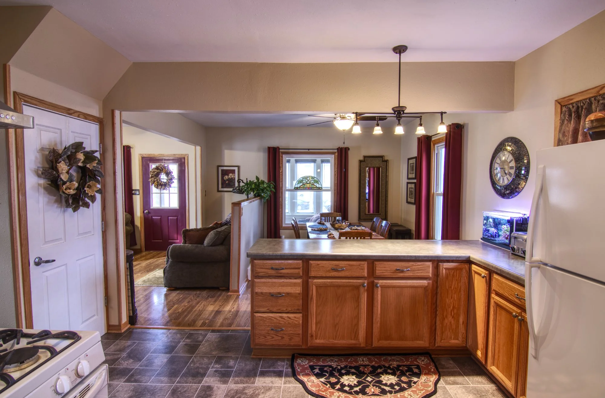 Kitchen 4.jpg