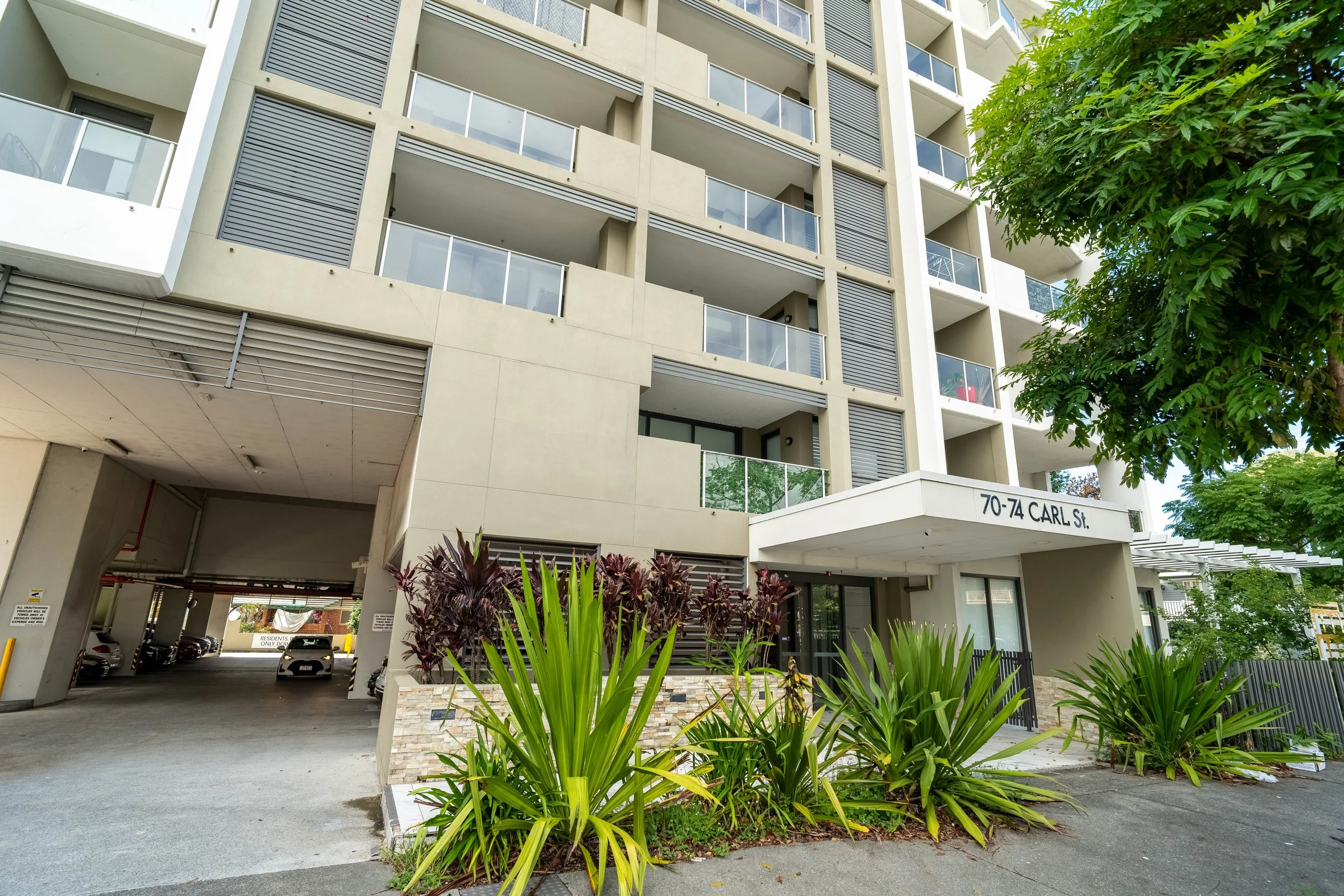 1008/70 Carl Street, Woolloongabba, Qld 4102