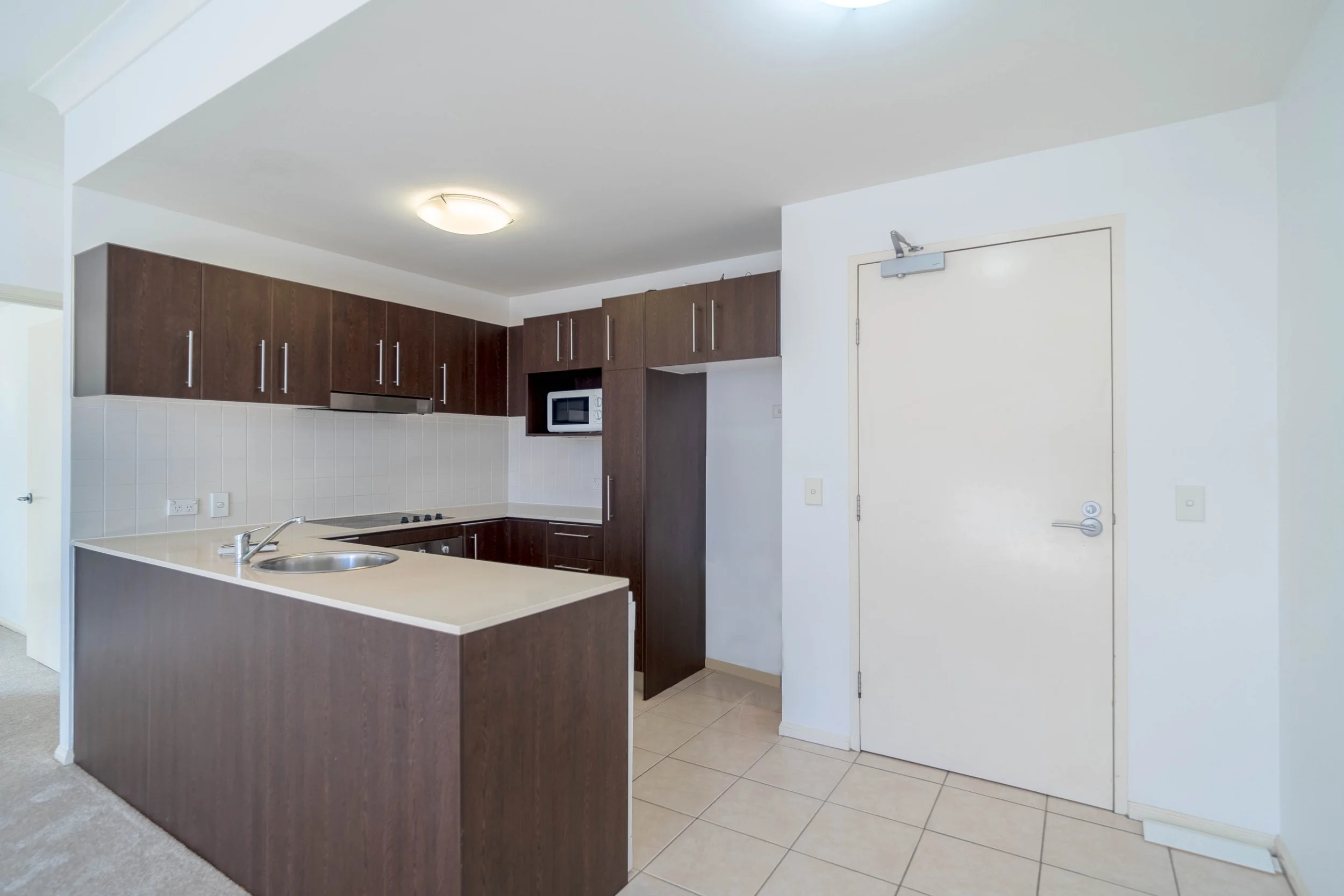 18_5 Carey Lane-4.jpg