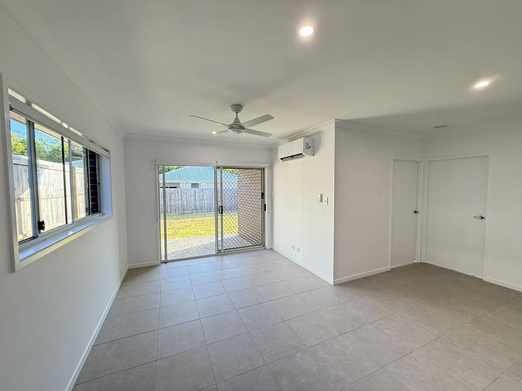 13 Graham Circuit (7).jpg