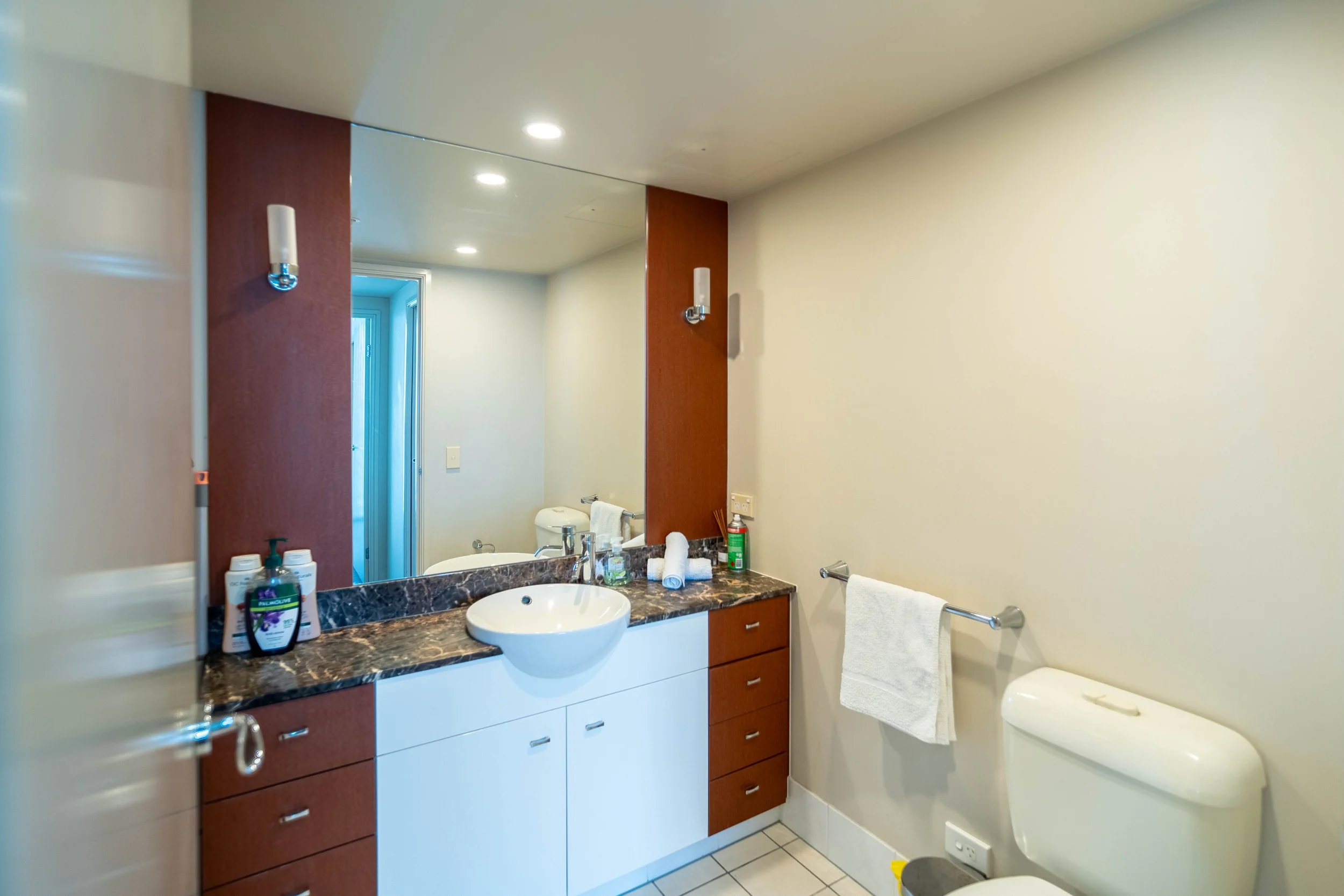 3354_23 Ferny Ave (5).jpg