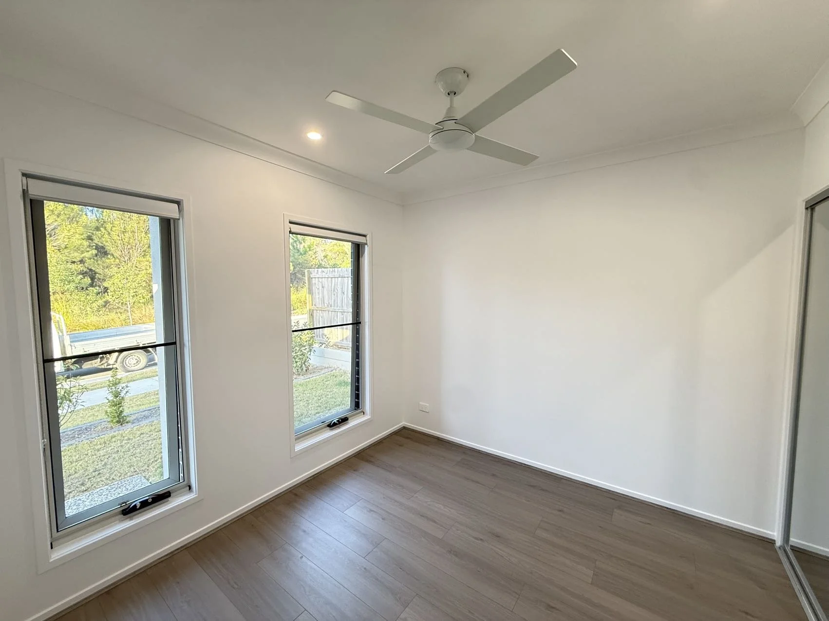 13 Graham Circuit (16).jpg