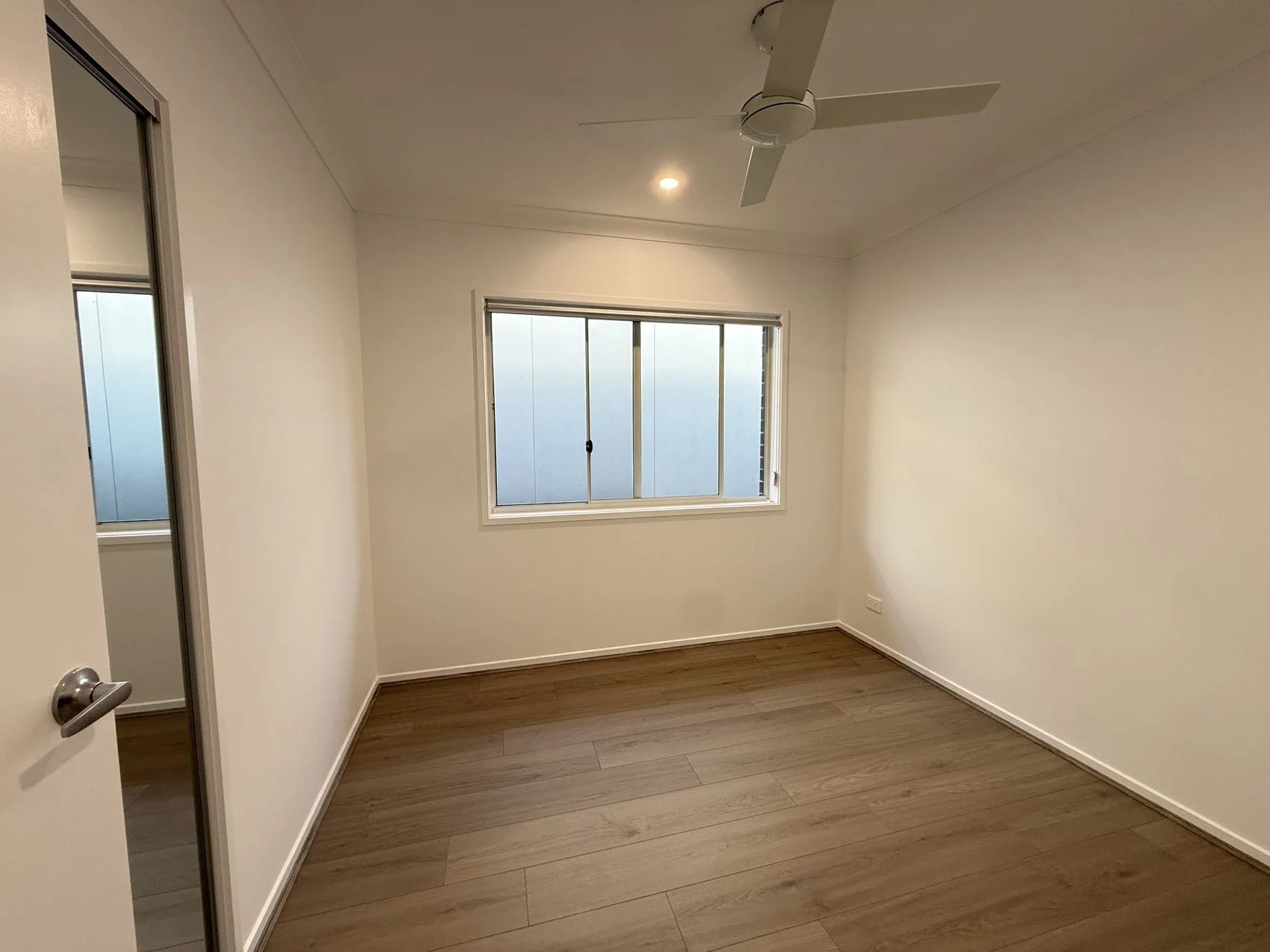 13 Graham Circuit (15).jpg