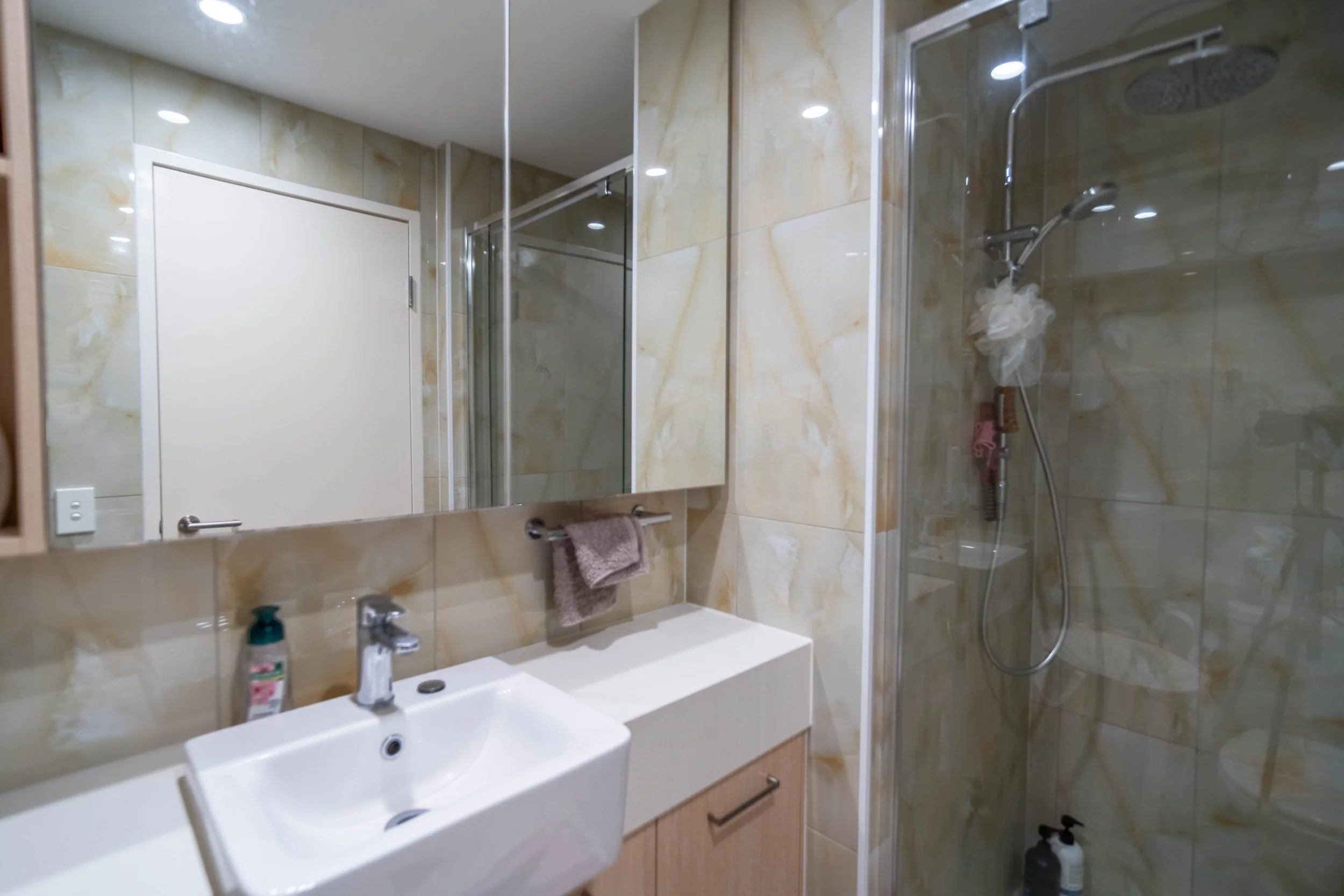 1008_70 Carl Street-17.jpg