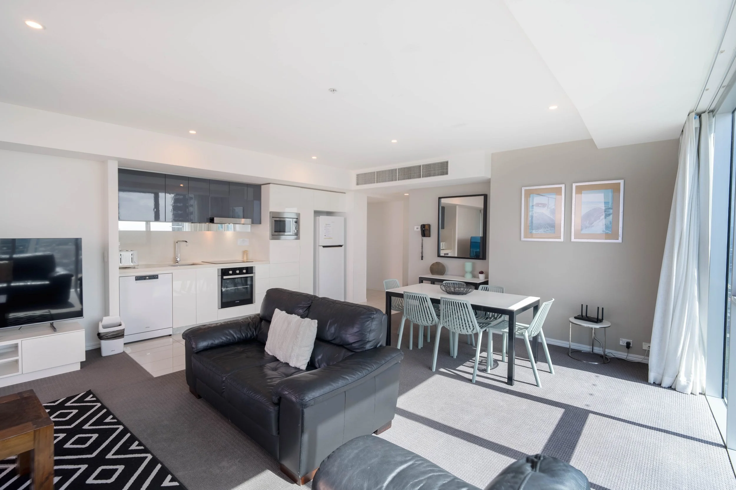 12801_3113 Surfers Paradise Blvd-17.jpg