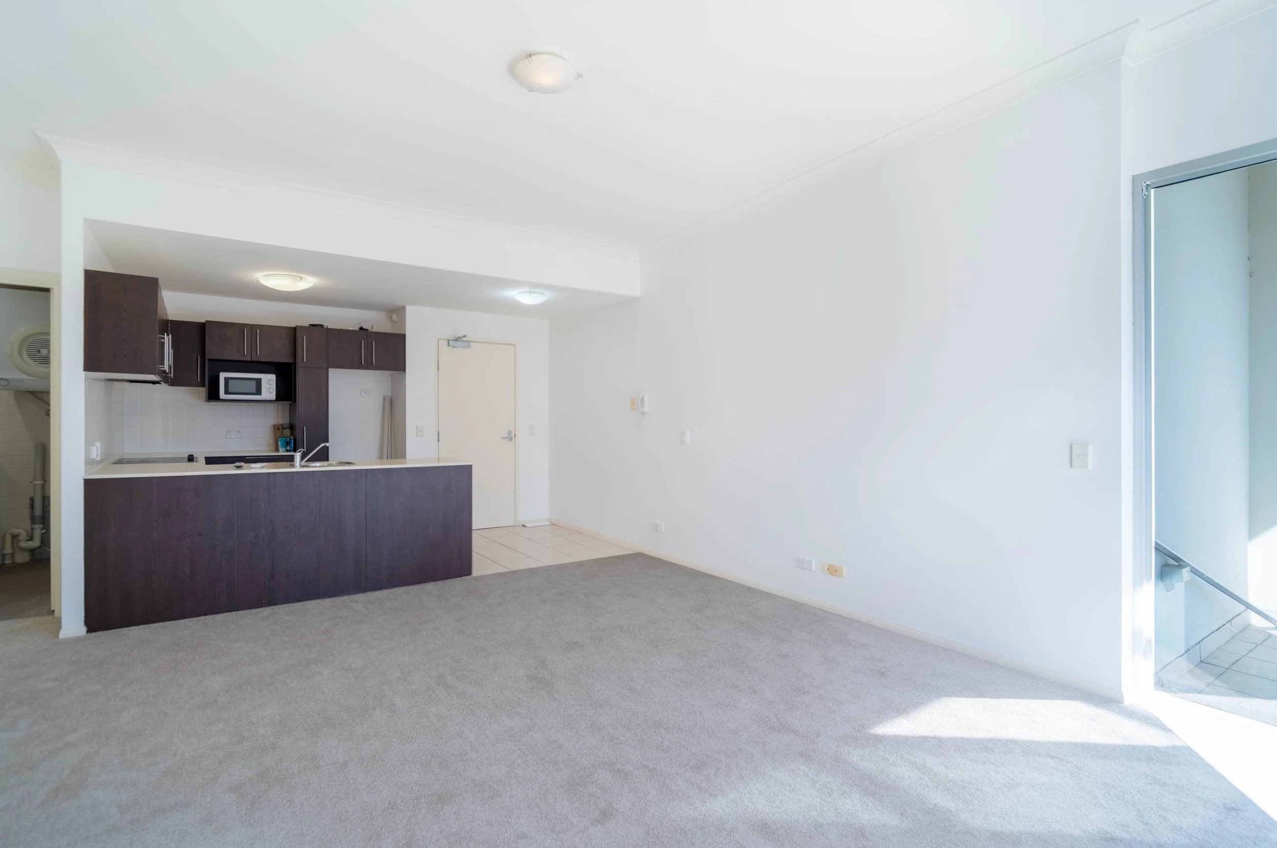 18_5 Carey Lane-8.jpg