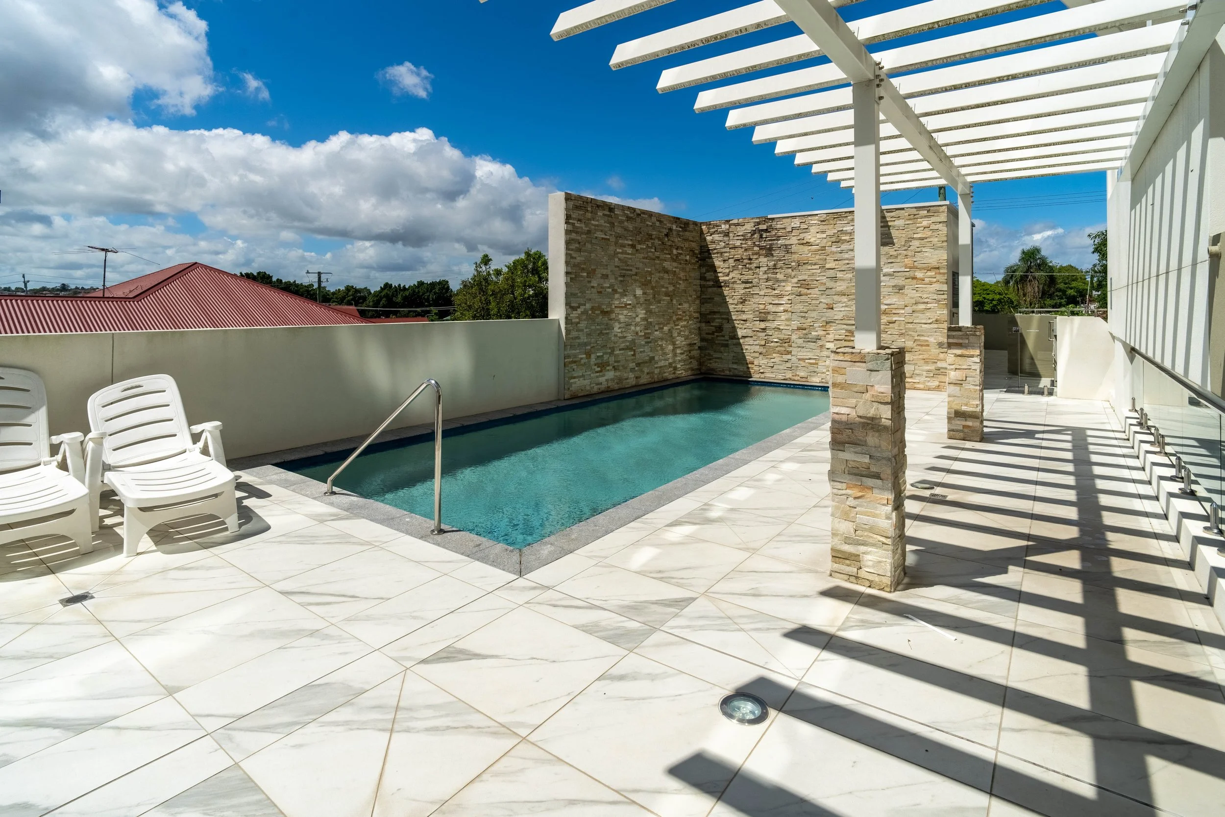 1008_70 Carl Street-3.jpg