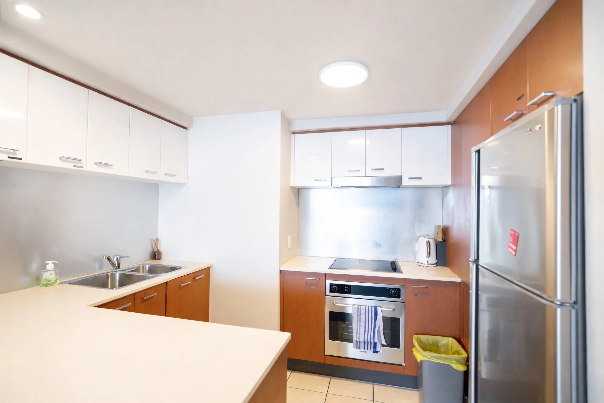 3354_23 Ferny Ave (9).jpg