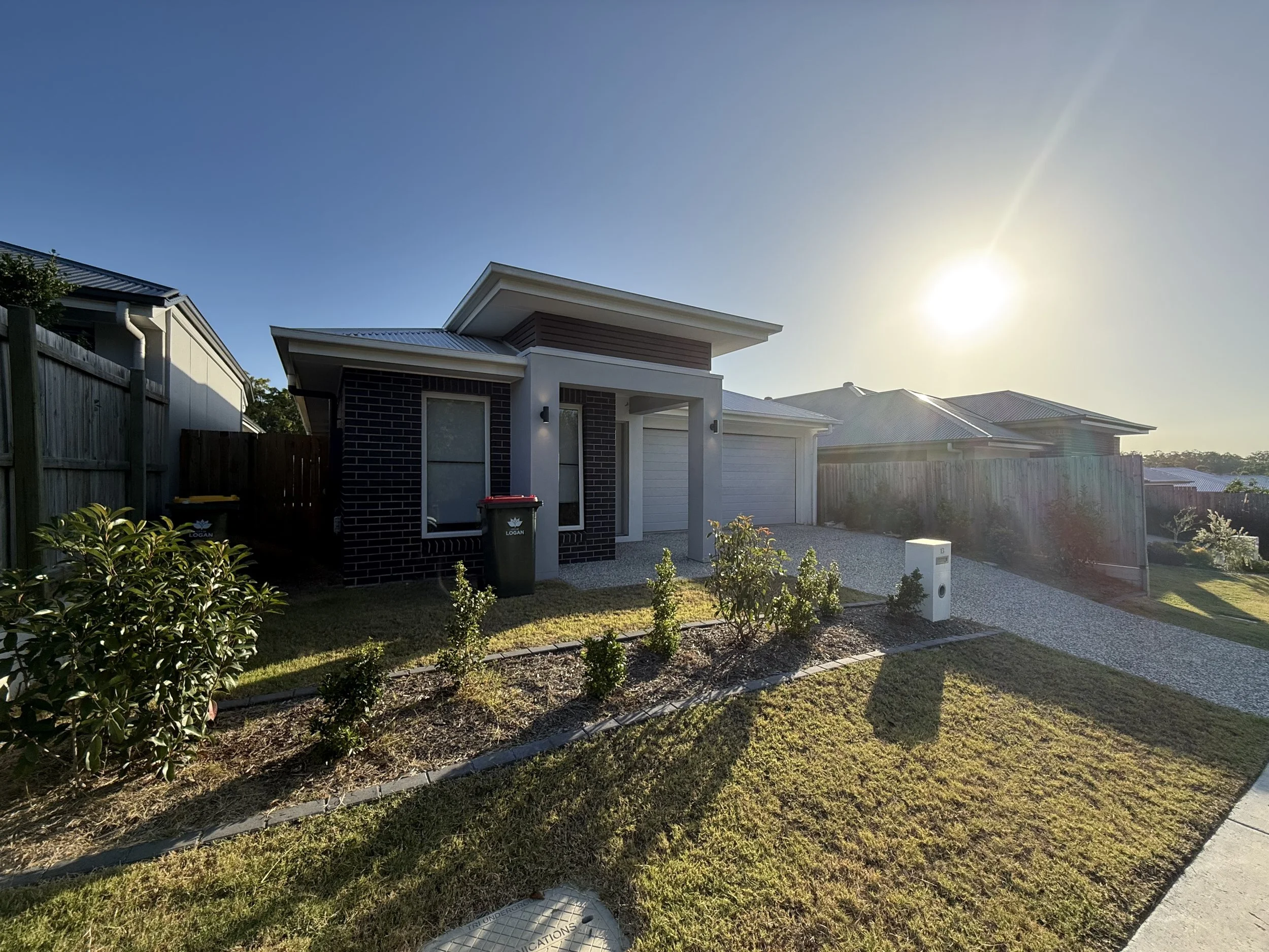 13 Graham Circuit (5).jpg