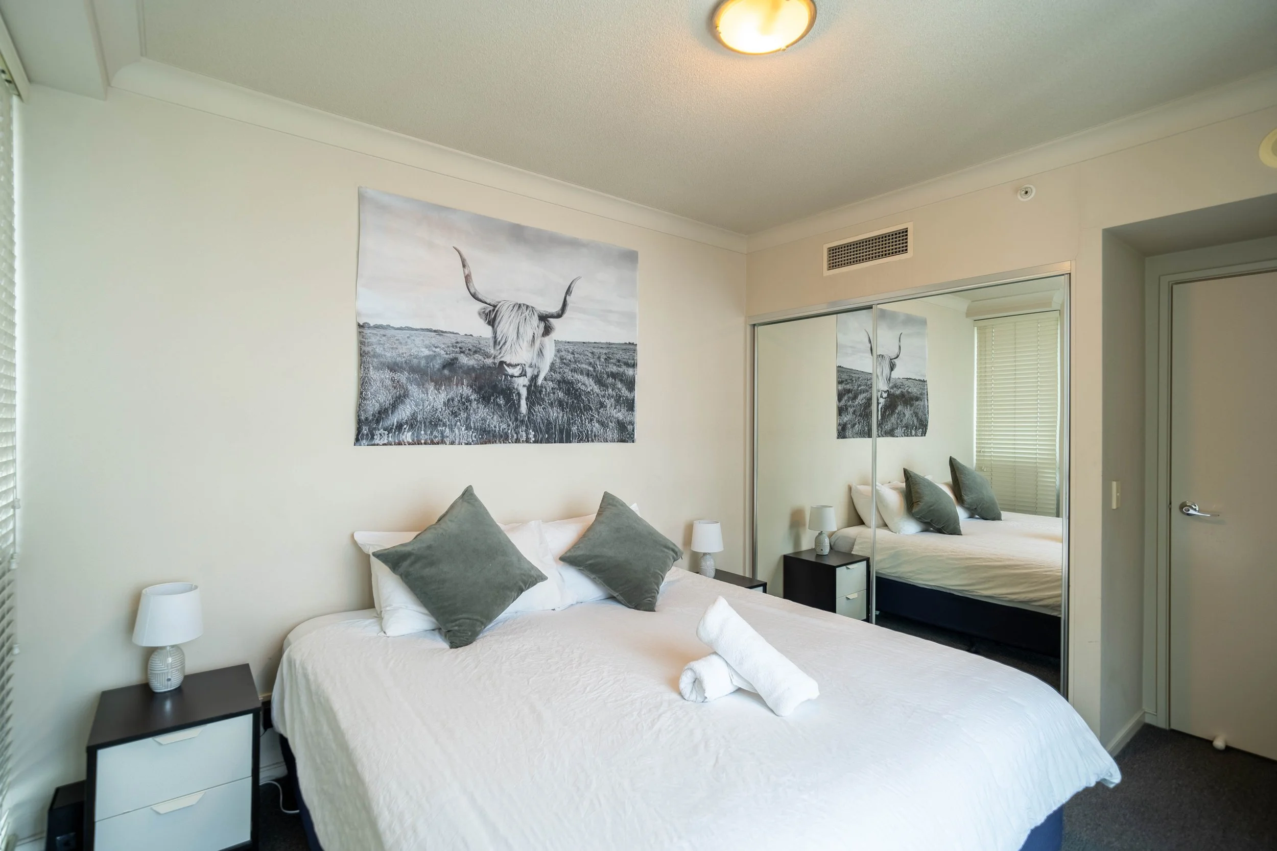 3354_23 Ferny Ave (6).jpg