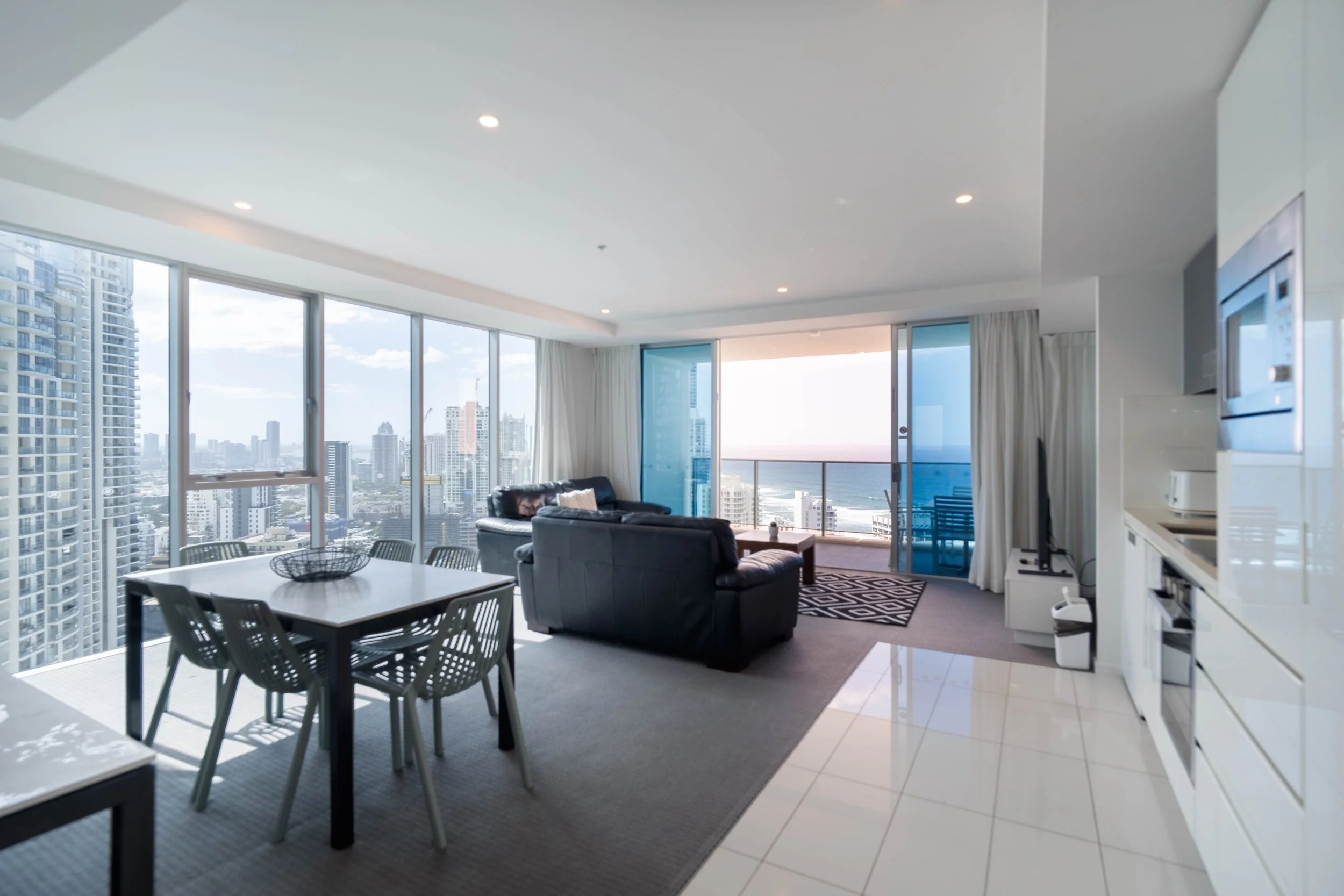 12801_3113 Surfers Paradise Blvd-15.jpg