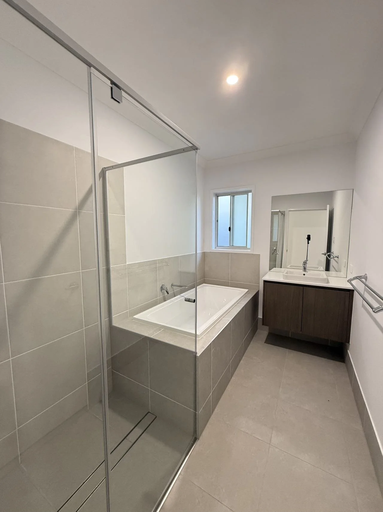 13 Graham Circuit (14).jpg