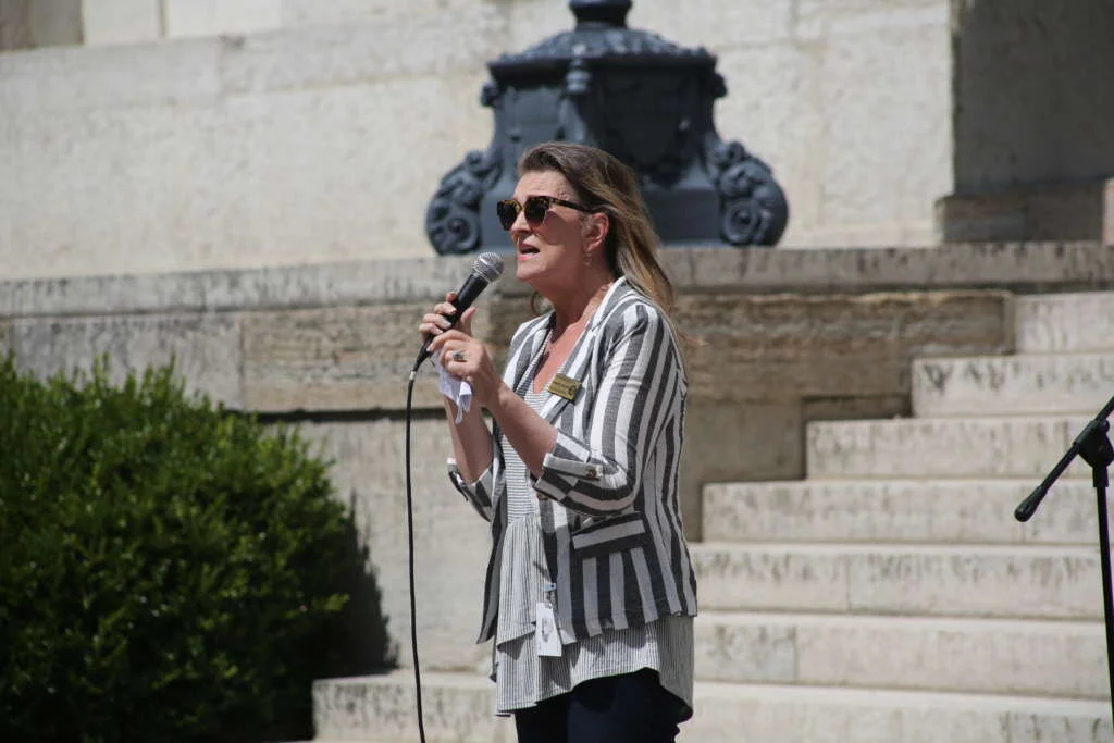 State Rep. Candice Keller, R-Butler County, tells the crowd about her accomplishments in the statehouse. Photo by Eric Boll.