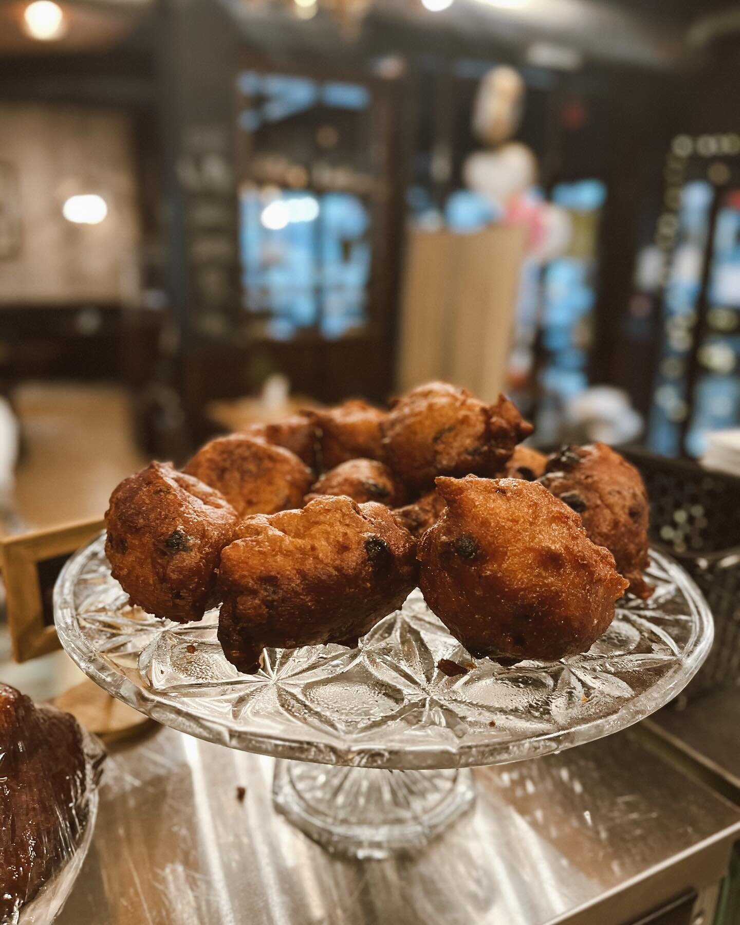 We&rsquo;ve got lots of oliebollen left for tonight if you didn&rsquo;t get the chance to make it during the day! 

We will also be baking more tomorrow! 

Open until 10pm 🤍