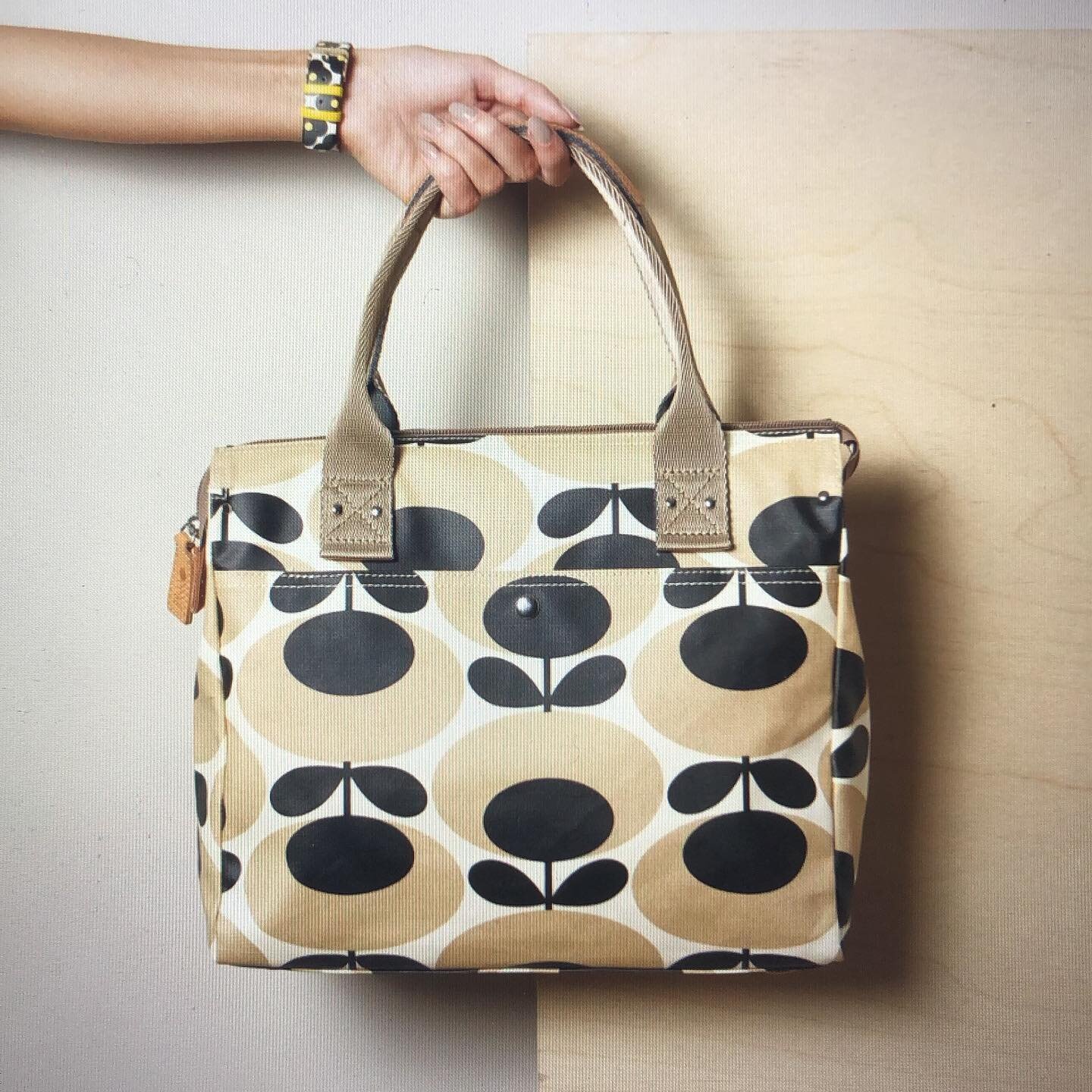 Archive story shot for @orlakiely brand. Simplicity and tone working well together. #orlakiely #artdirection #fashionstilllife #editorial #styling #handbags #orlakiely #orlakielybag