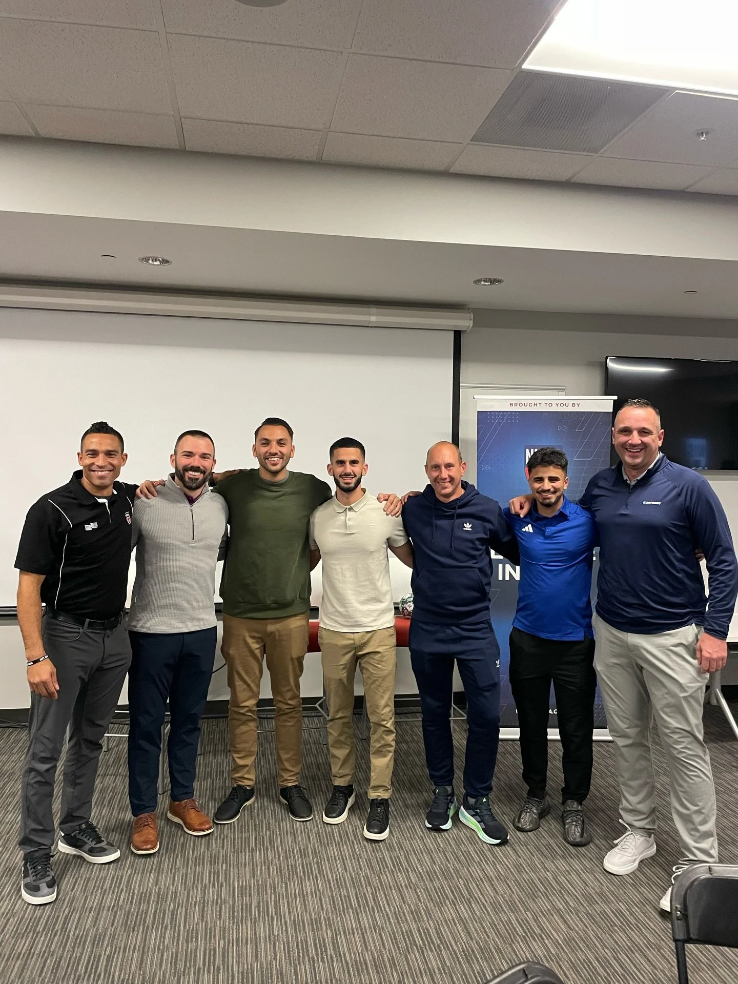 MCC Seminar Banquet🍴🍷✨
&ldquo;Referees clean up nice too&rdquo; - @ckjohnluk 

A special thank you to @ncfc_youth for hosting👏🏼

#nisoa