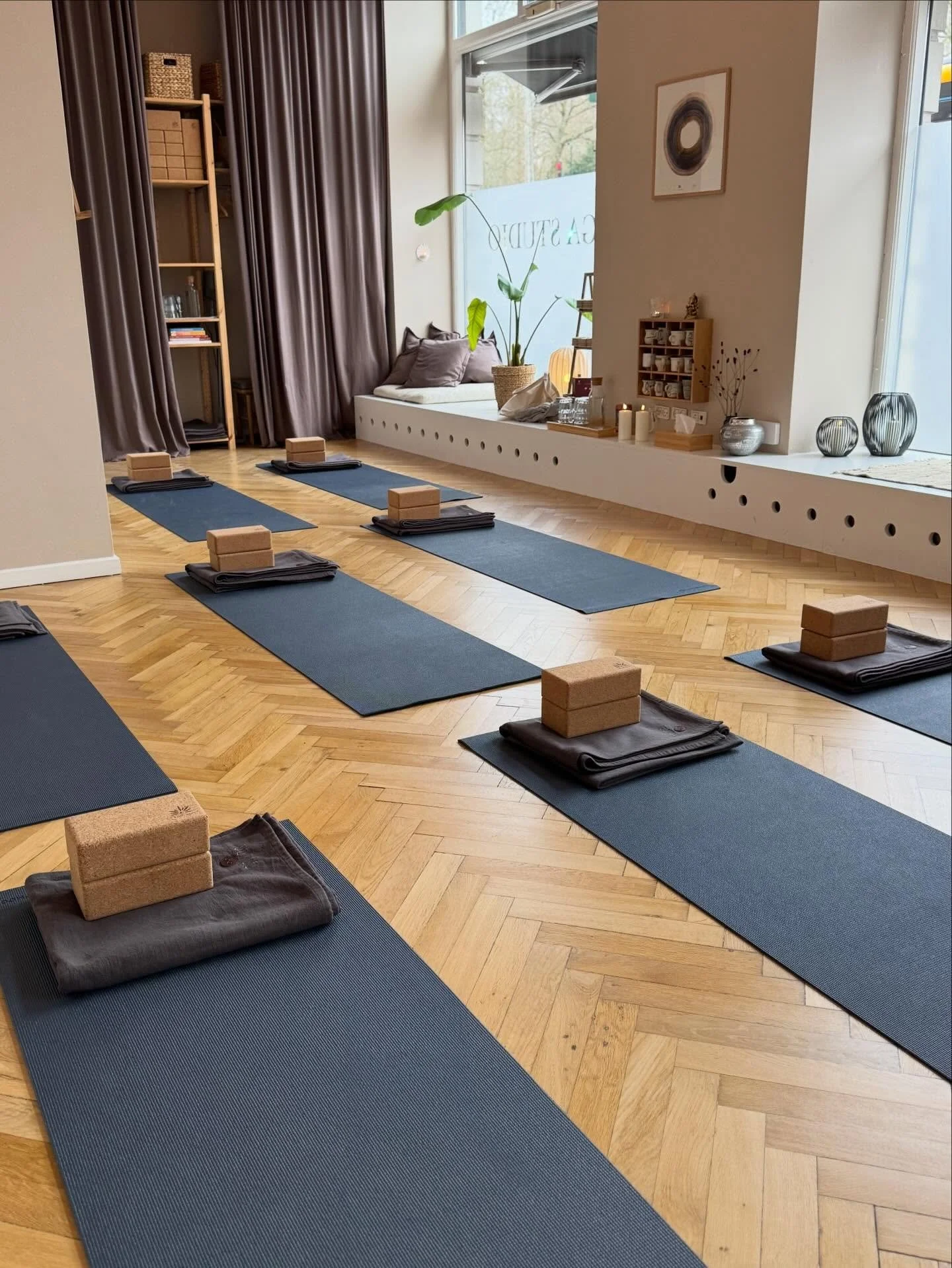 Book nu 💌 

Der er kommet mere yoga hos YinCare i februar og marts 🤎 

www.yincare.dk 📮❣️