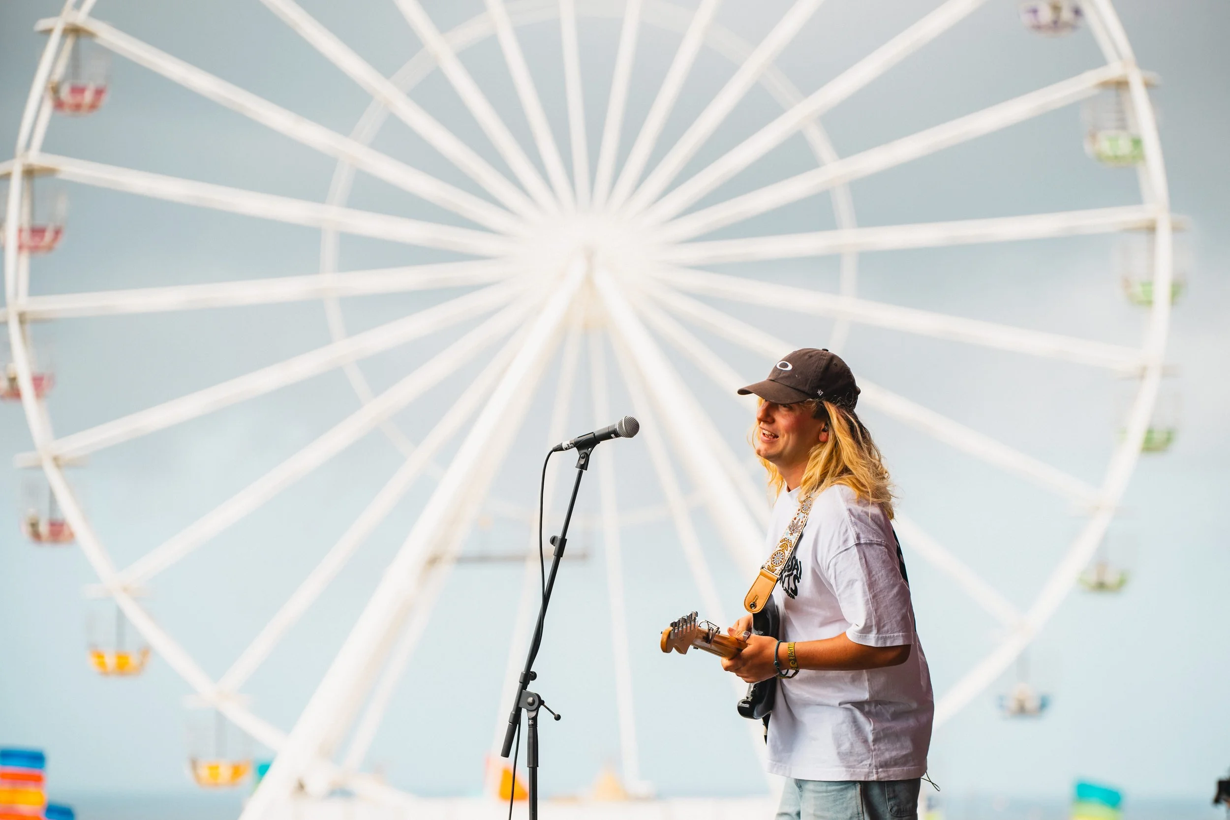 Casey Lowery enjoying himself on the mainstage. UK Music festival photographer.