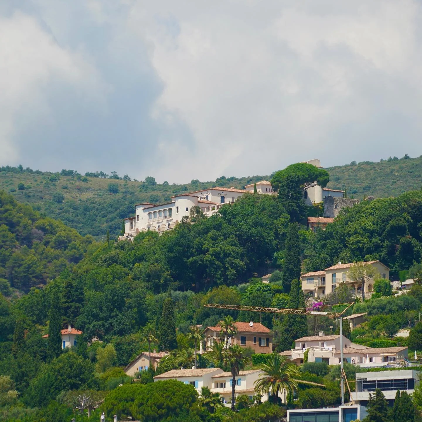 Local views of the 12th century Knights Templar castle - Chateaux St-Martin from where spectacular sunset views can be had whilst relaxing with an excellent dry martini

#dry martini
#chateaustmartin 
#holiday 
#vence
#france